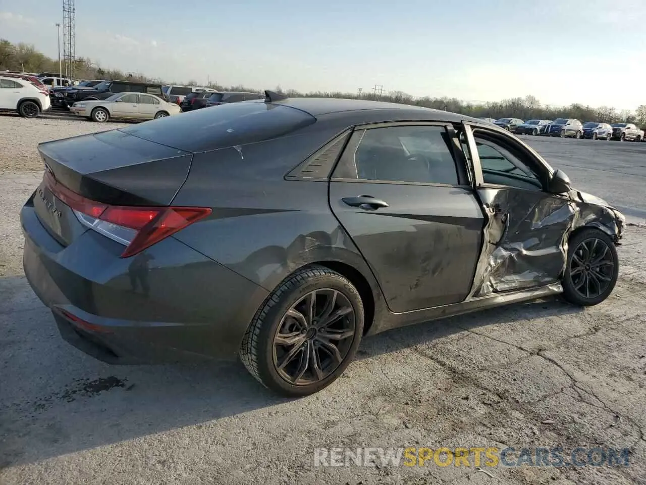3 Photograph of a damaged car 5NPLM4AGXMH025713 HYUNDAI ELANTRA 2021