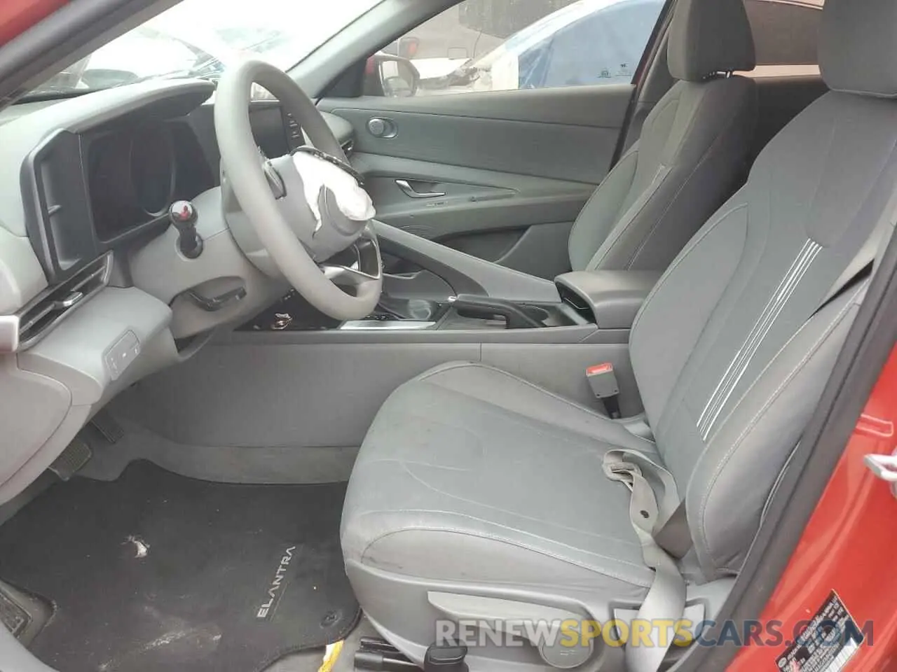 7 Photograph of a damaged car 5NPLM4AGXMH033701 HYUNDAI ELANTRA 2021