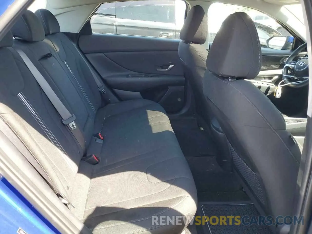 10 Photograph of a damaged car 5NPLN4AG0MH016399 HYUNDAI ELANTRA 2021