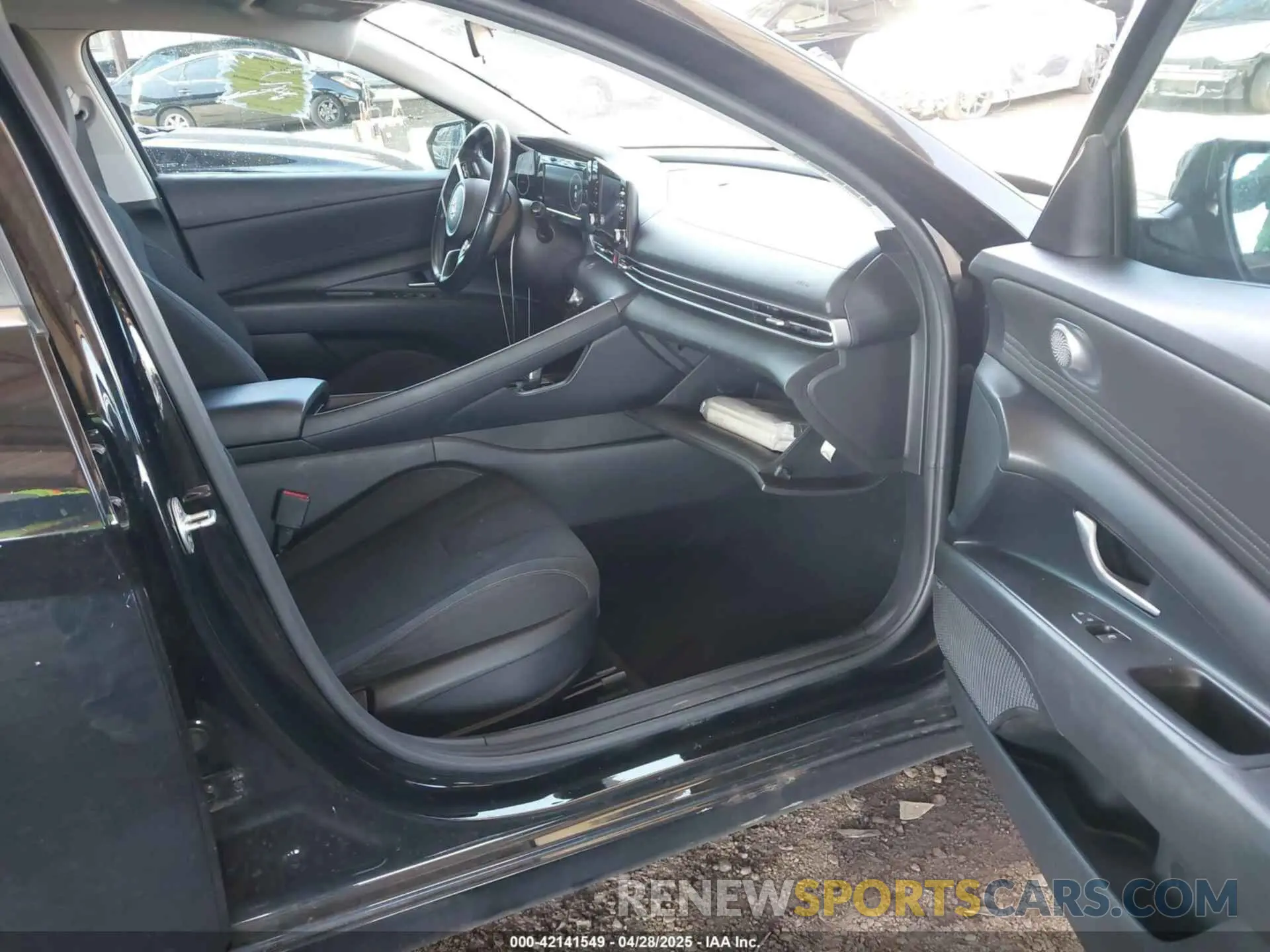 5 Photograph of a damaged car 5NPLN4AG0MH026978 HYUNDAI ELANTRA 2021