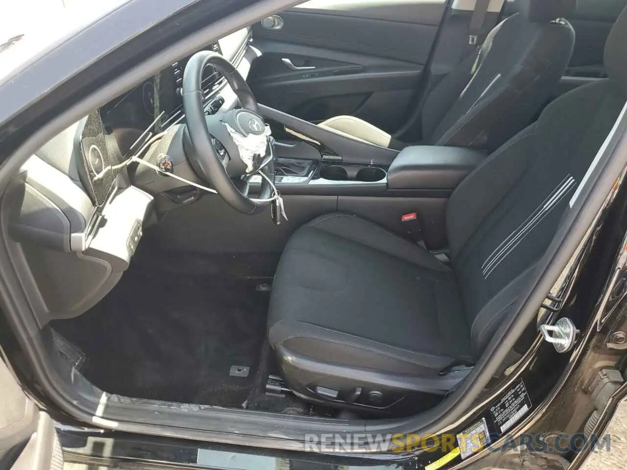 7 Photograph of a damaged car 5NPLN4AG1MH005458 HYUNDAI ELANTRA 2021