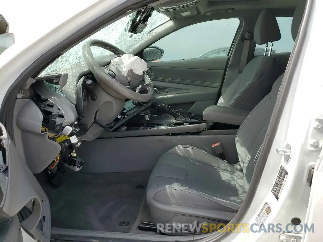 7 Photograph of a damaged car 5NPLN4AG1MH014466 HYUNDAI ELANTRA 2021