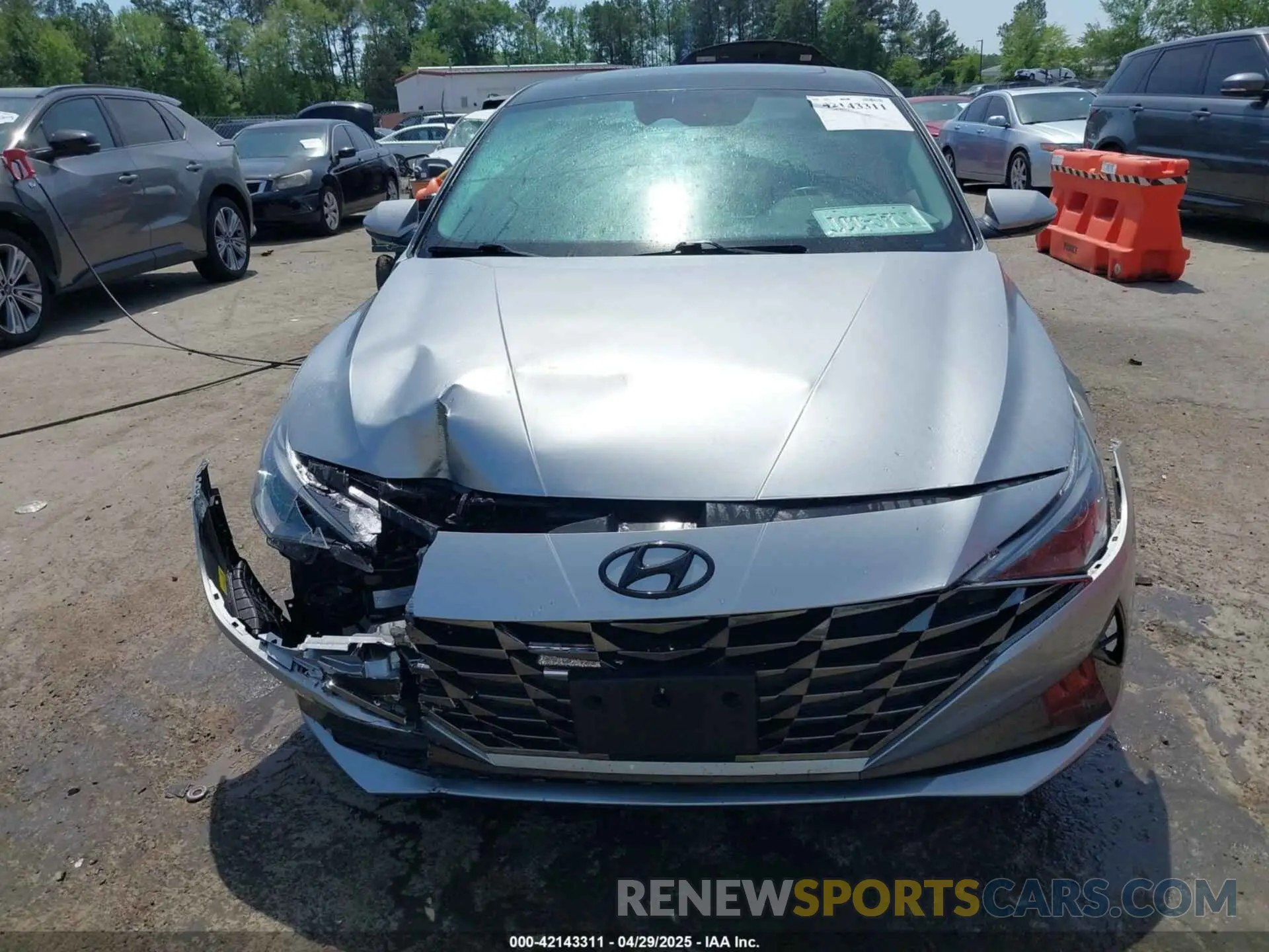 12 Photograph of a damaged car 5NPLN4AG1MH043336 HYUNDAI ELANTRA 2021
