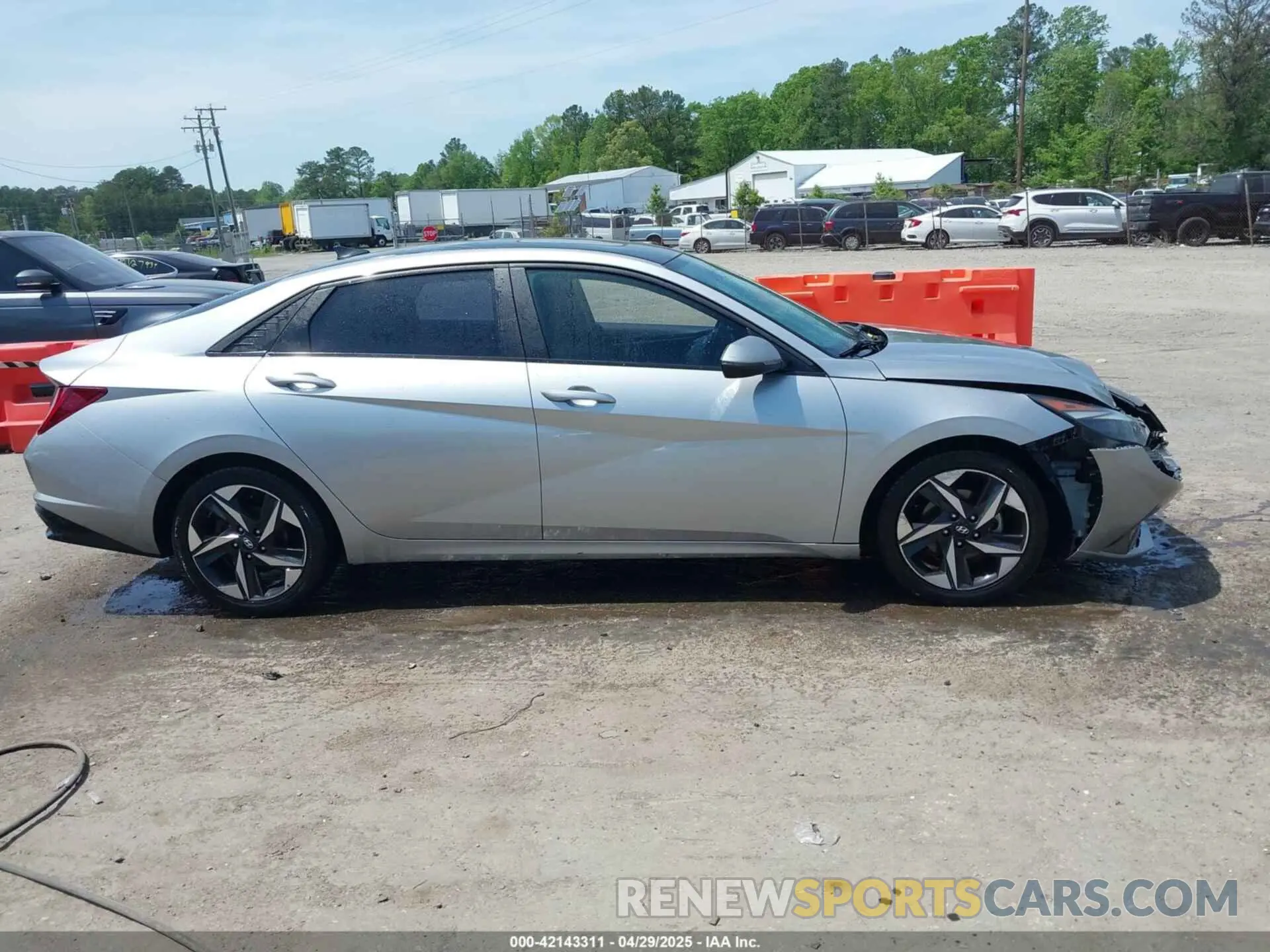 13 Photograph of a damaged car 5NPLN4AG1MH043336 HYUNDAI ELANTRA 2021