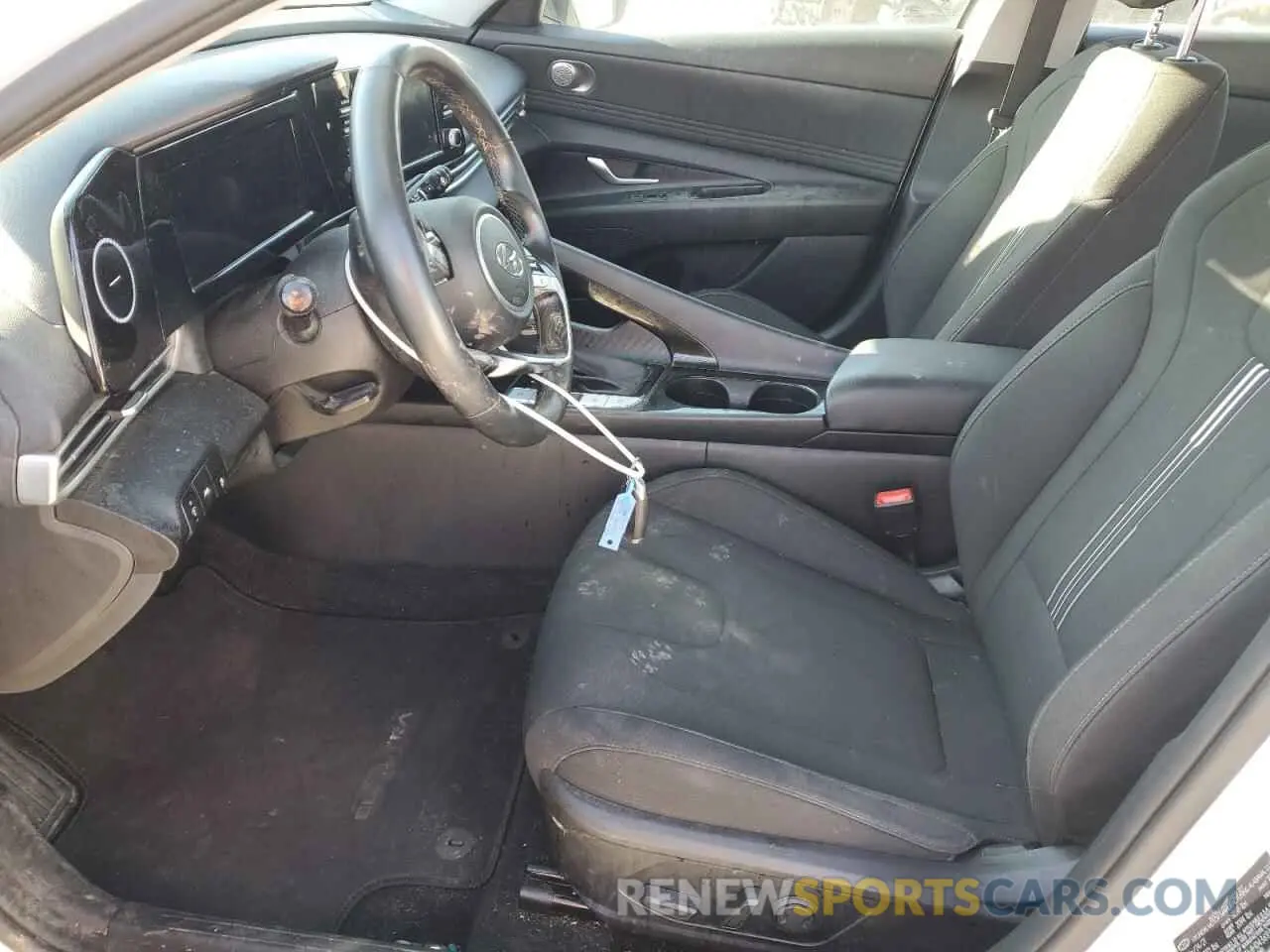 7 Photograph of a damaged car 5NPLN4AG3MH043693 HYUNDAI ELANTRA 2021
