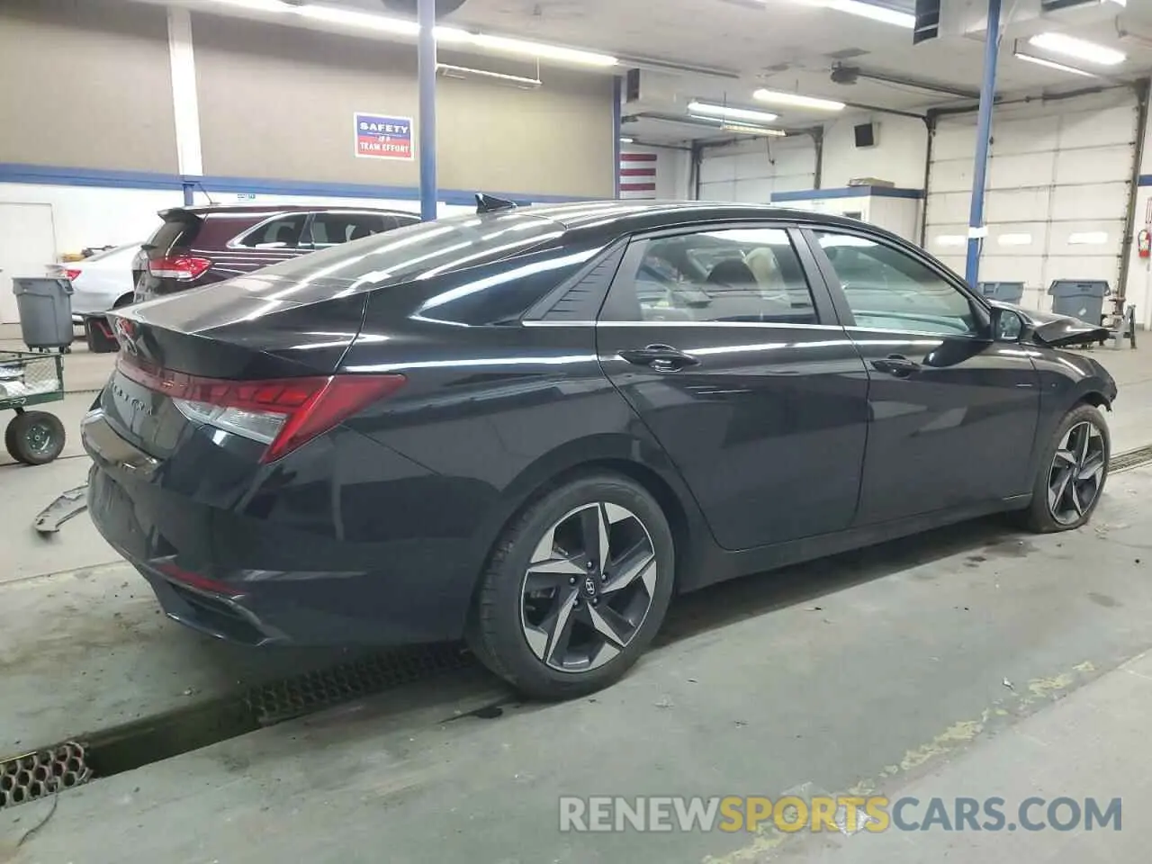 3 Photograph of a damaged car 5NPLN4AG4MH007723 HYUNDAI ELANTRA 2021
