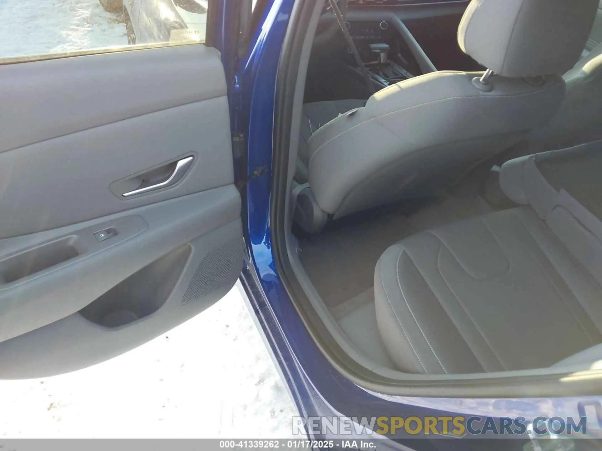 8 Photograph of a damaged car 5NPLN4AG6MH011773 HYUNDAI ELANTRA 2021