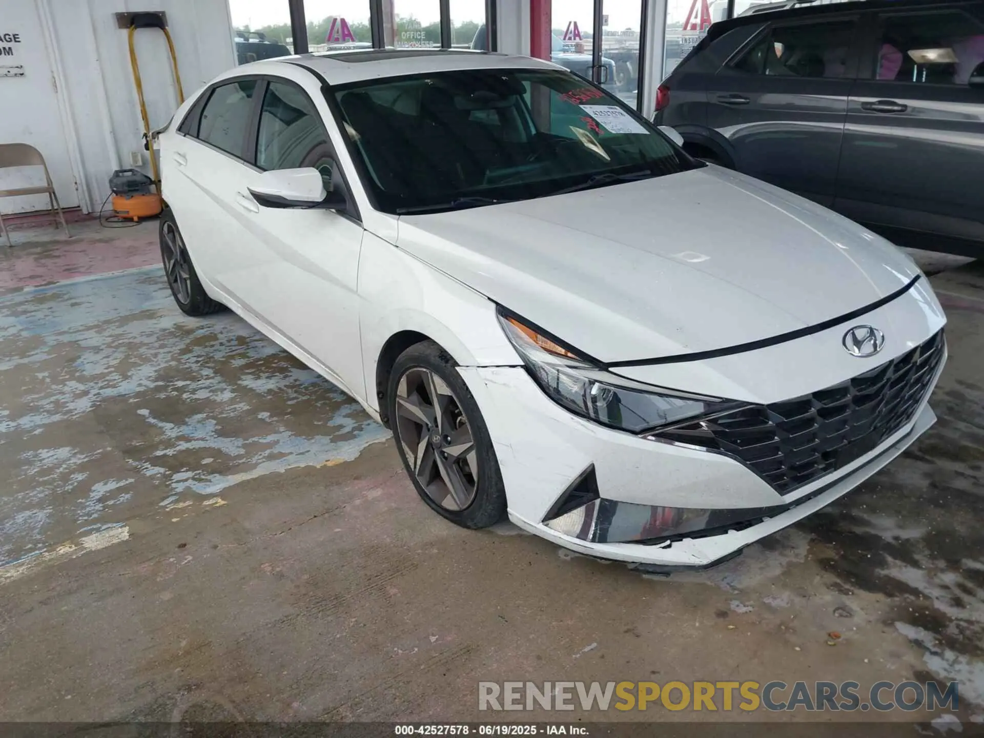 1 Photograph of a damaged car 5NPLN4AG6MH015855 HYUNDAI ELANTRA 2021