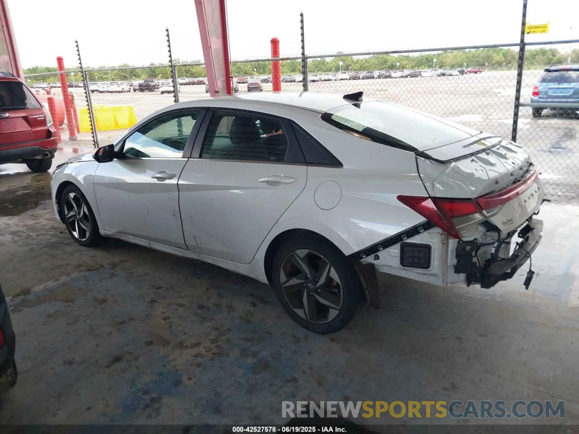 14 Photograph of a damaged car 5NPLN4AG6MH015855 HYUNDAI ELANTRA 2021
