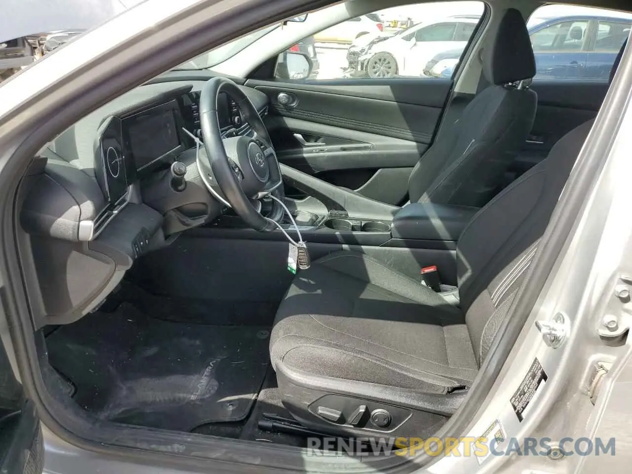 7 Photograph of a damaged car 5NPLN4AG6MH023633 HYUNDAI ELANTRA 2021