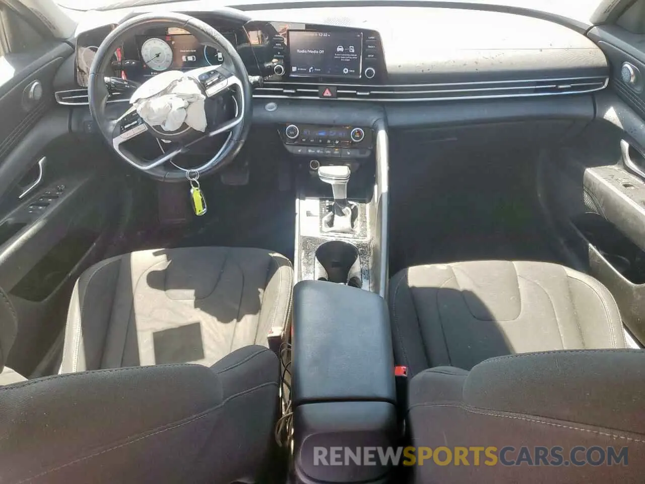 8 Photograph of a damaged car 5NPLN4AG6MH027259 HYUNDAI ELANTRA 2021