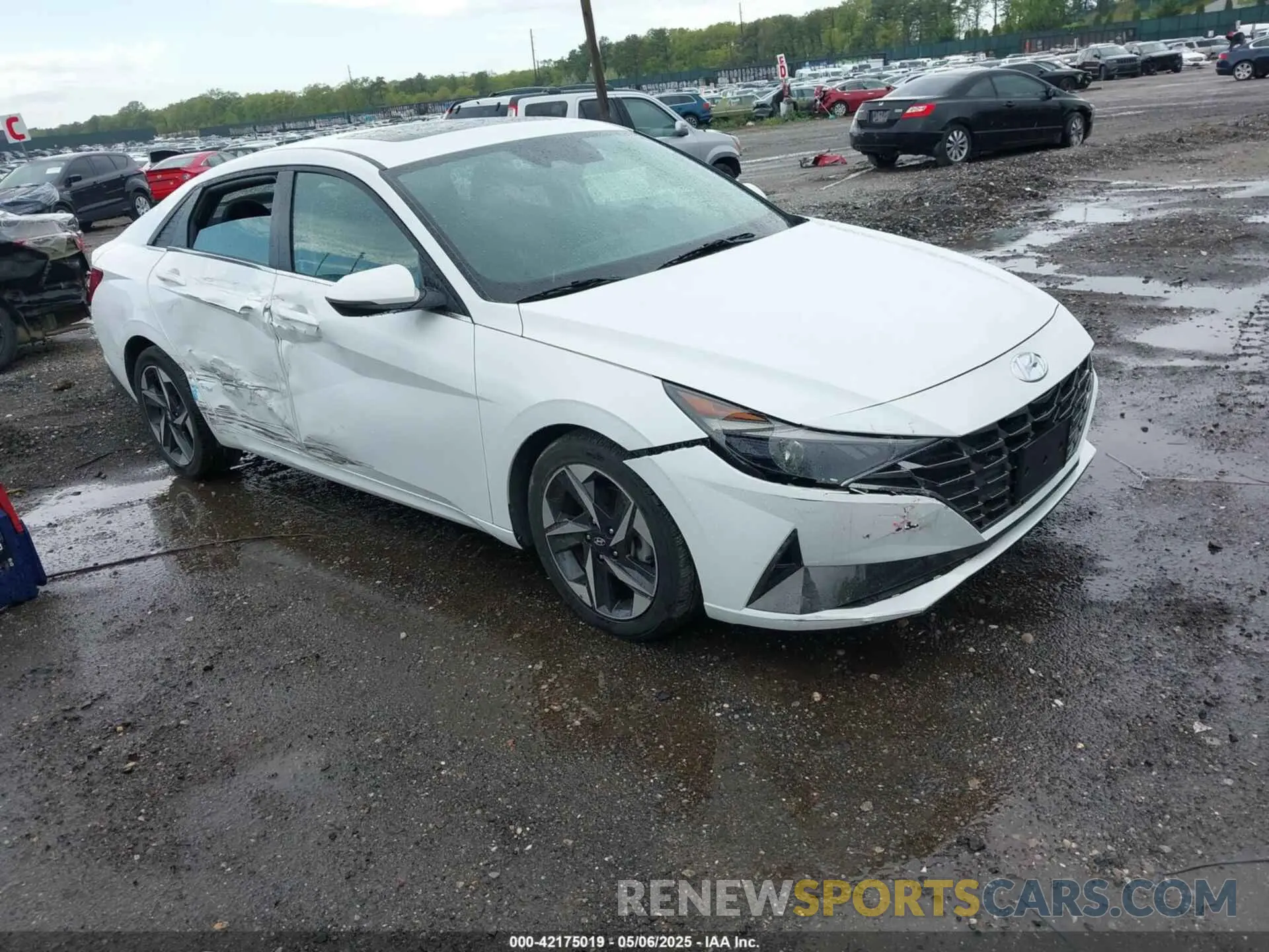 1 Photograph of a damaged car 5NPLN4AG7MH023110 HYUNDAI ELANTRA 2021