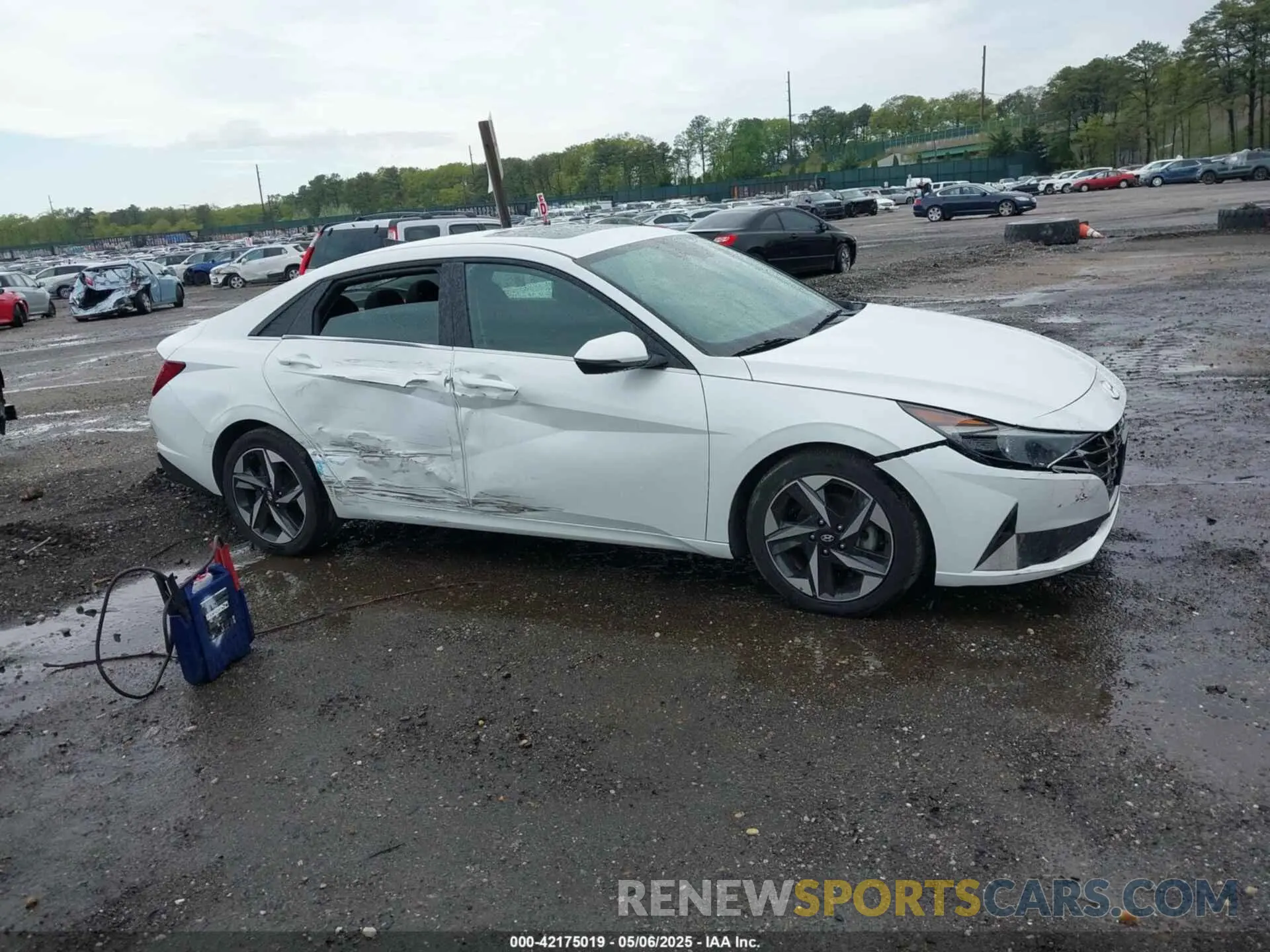 13 Photograph of a damaged car 5NPLN4AG7MH023110 HYUNDAI ELANTRA 2021