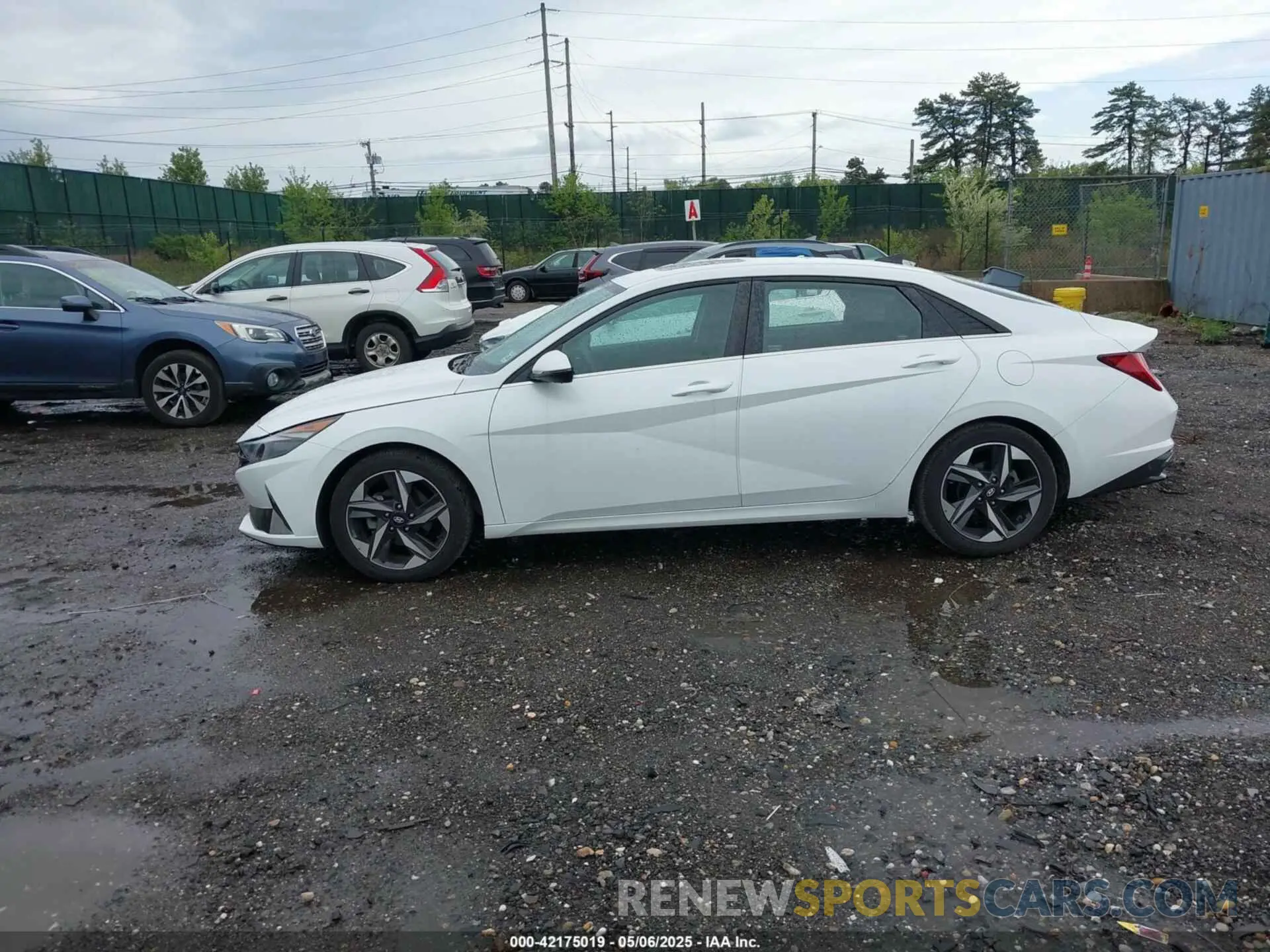 14 Photograph of a damaged car 5NPLN4AG7MH023110 HYUNDAI ELANTRA 2021