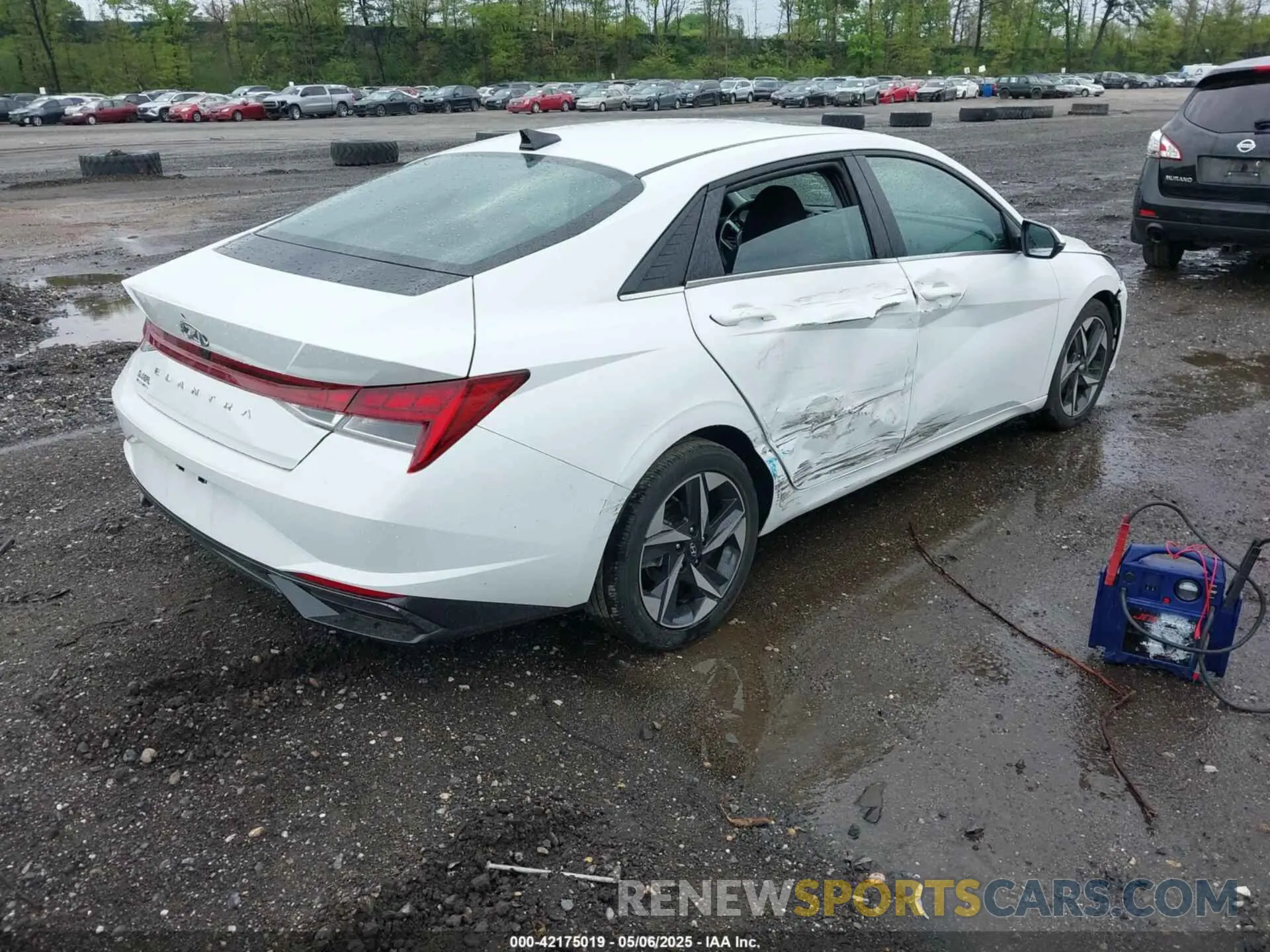 4 Photograph of a damaged car 5NPLN4AG7MH023110 HYUNDAI ELANTRA 2021