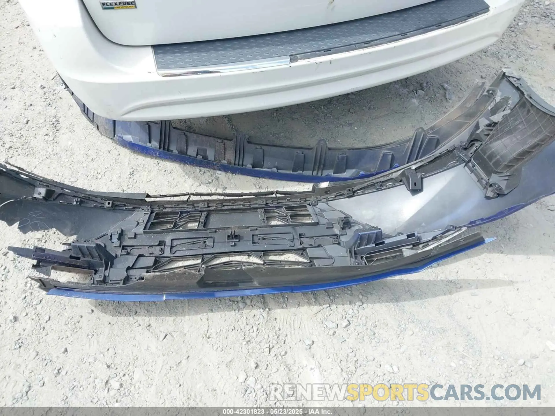 11 Photograph of a damaged car 5NPLN4AG8MH020572 HYUNDAI ELANTRA 2021