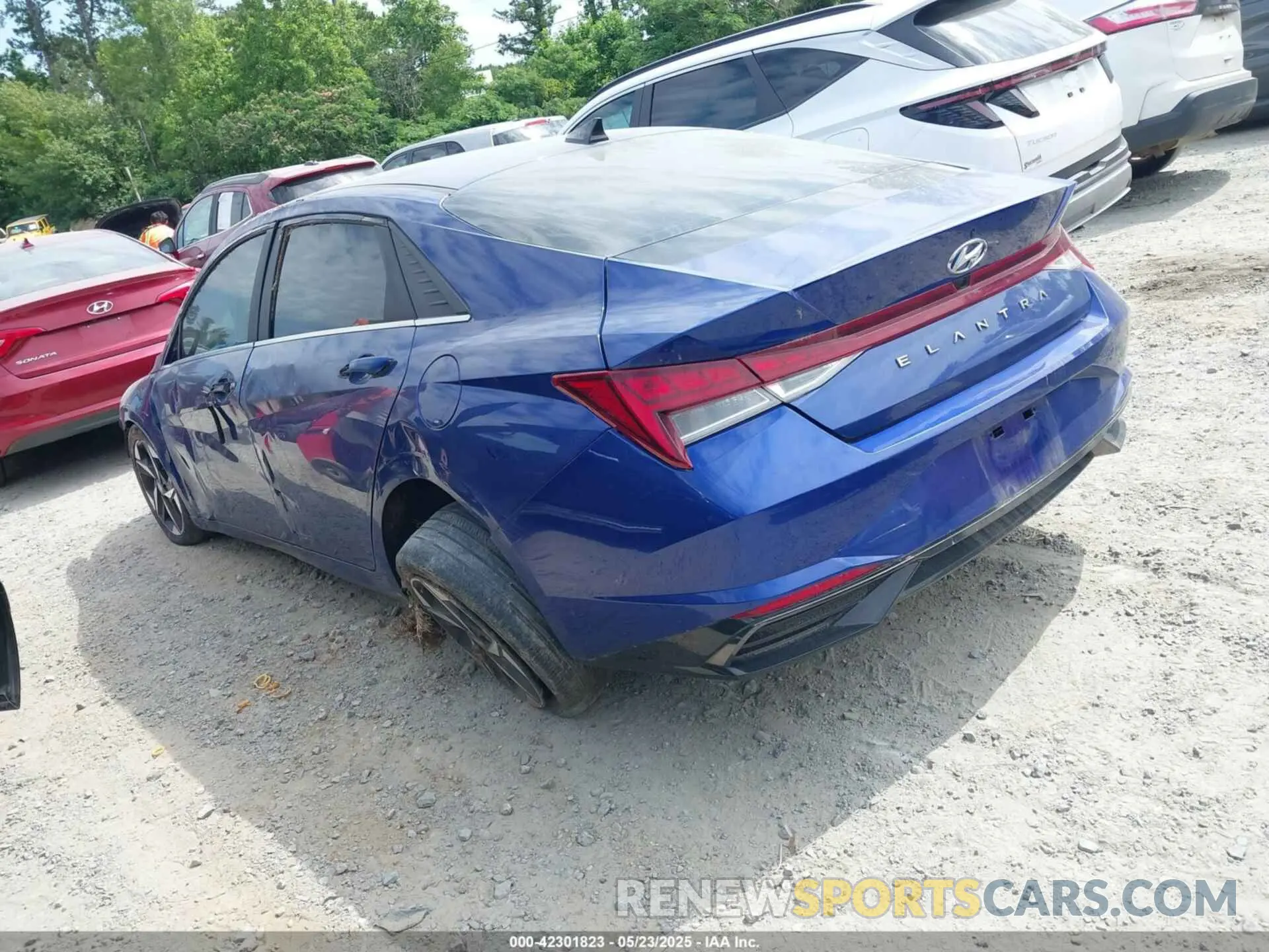 3 Photograph of a damaged car 5NPLN4AG8MH020572 HYUNDAI ELANTRA 2021