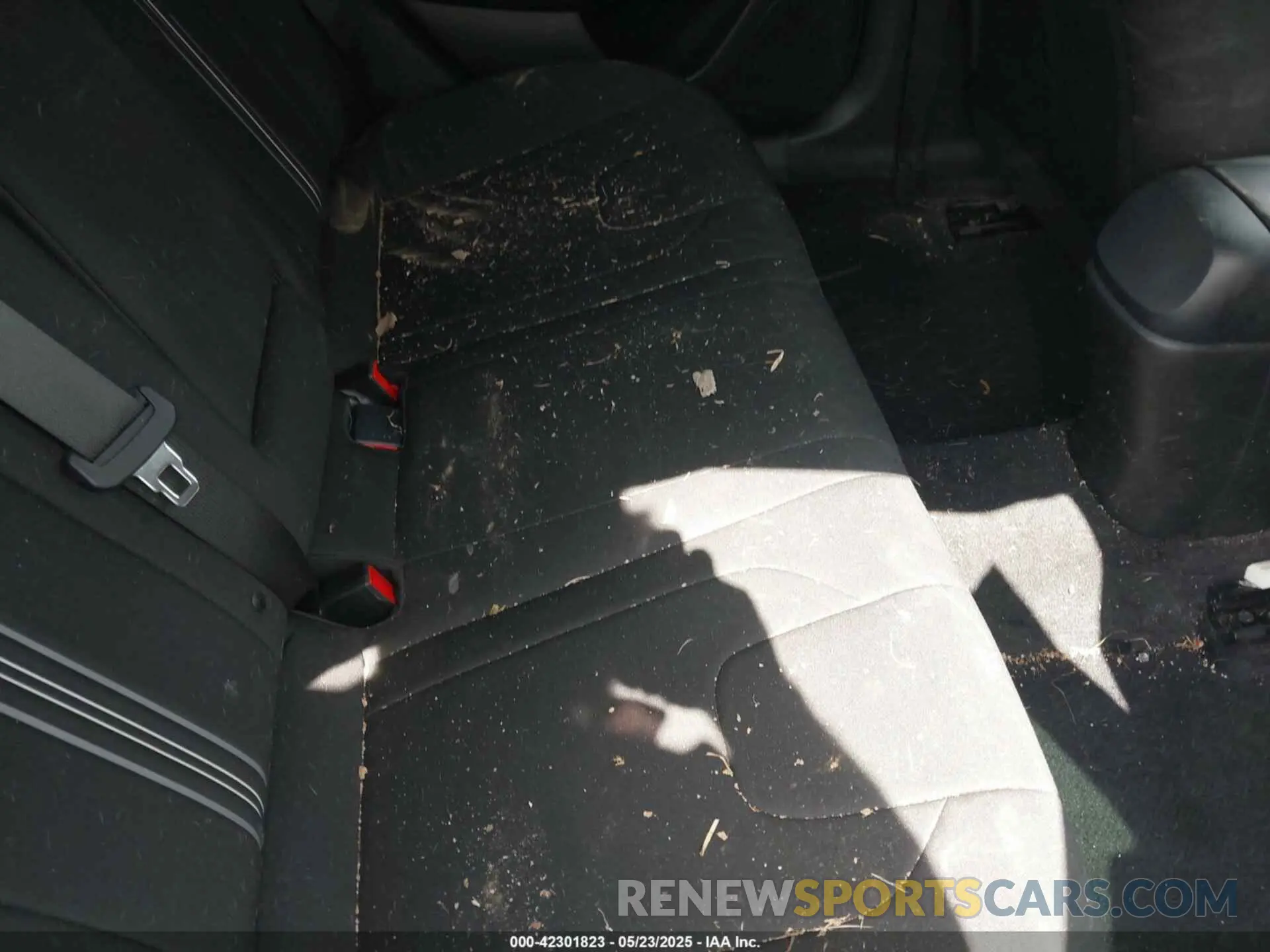 8 Photograph of a damaged car 5NPLN4AG8MH020572 HYUNDAI ELANTRA 2021