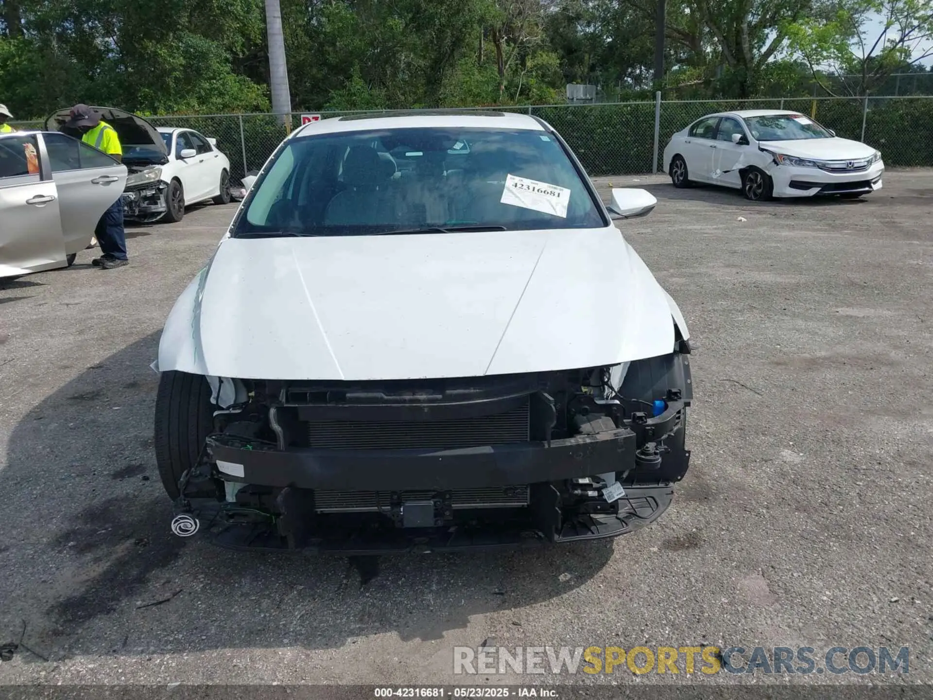 13 Photograph of a damaged car 5NPLP4AG0MH017241 HYUNDAI ELANTRA 2021