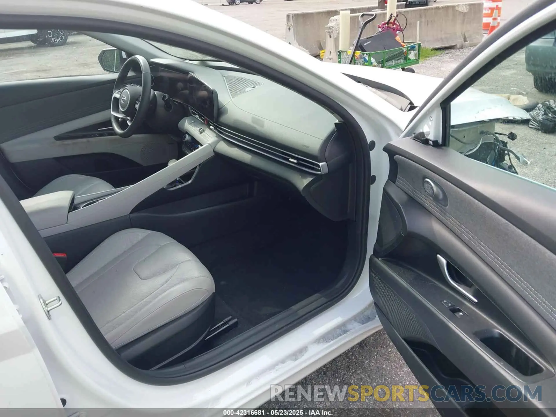 5 Photograph of a damaged car 5NPLP4AG0MH017241 HYUNDAI ELANTRA 2021