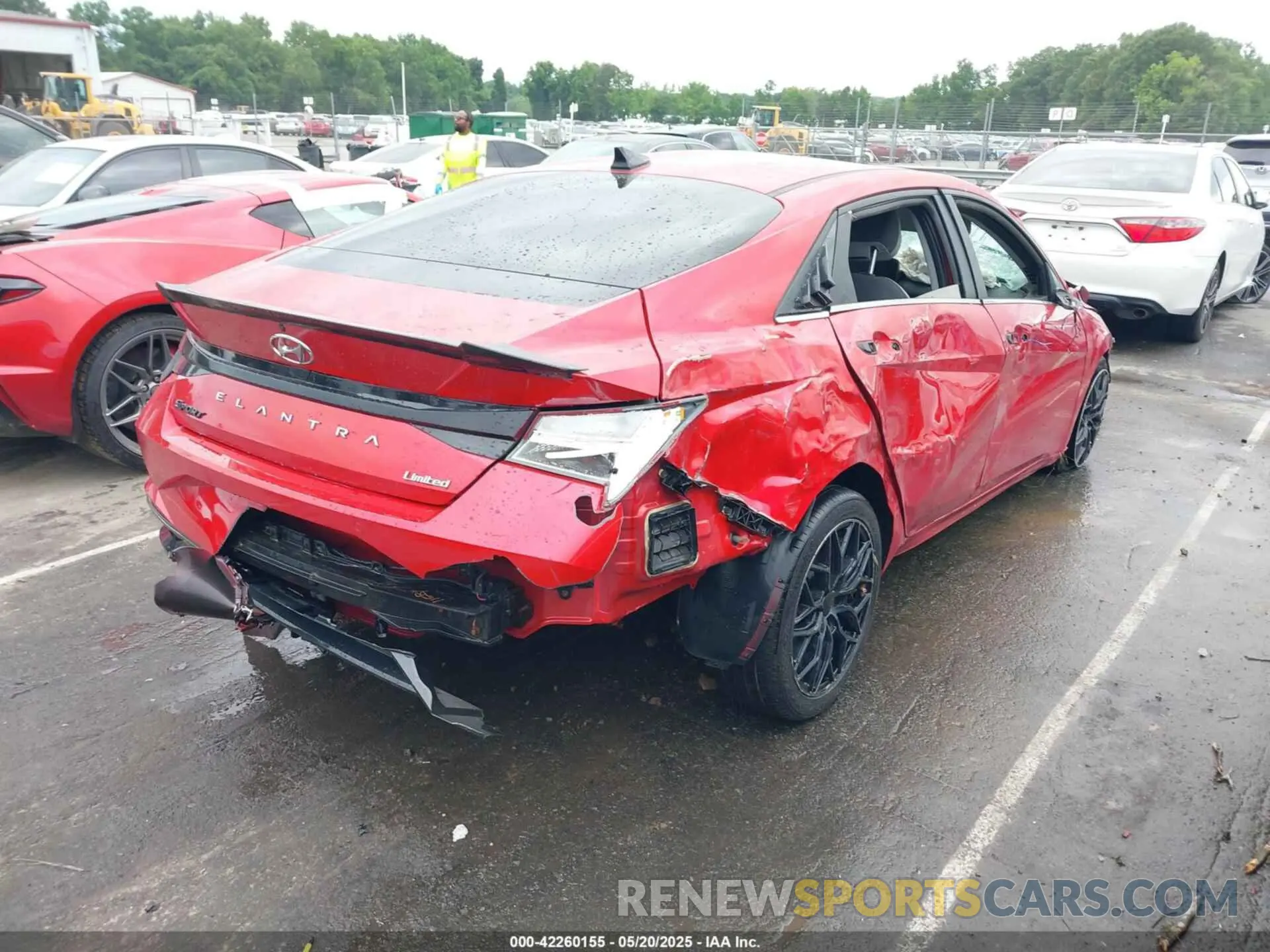 4 Photograph of a damaged car 5NPLP4AG1MH013053 HYUNDAI ELANTRA 2021