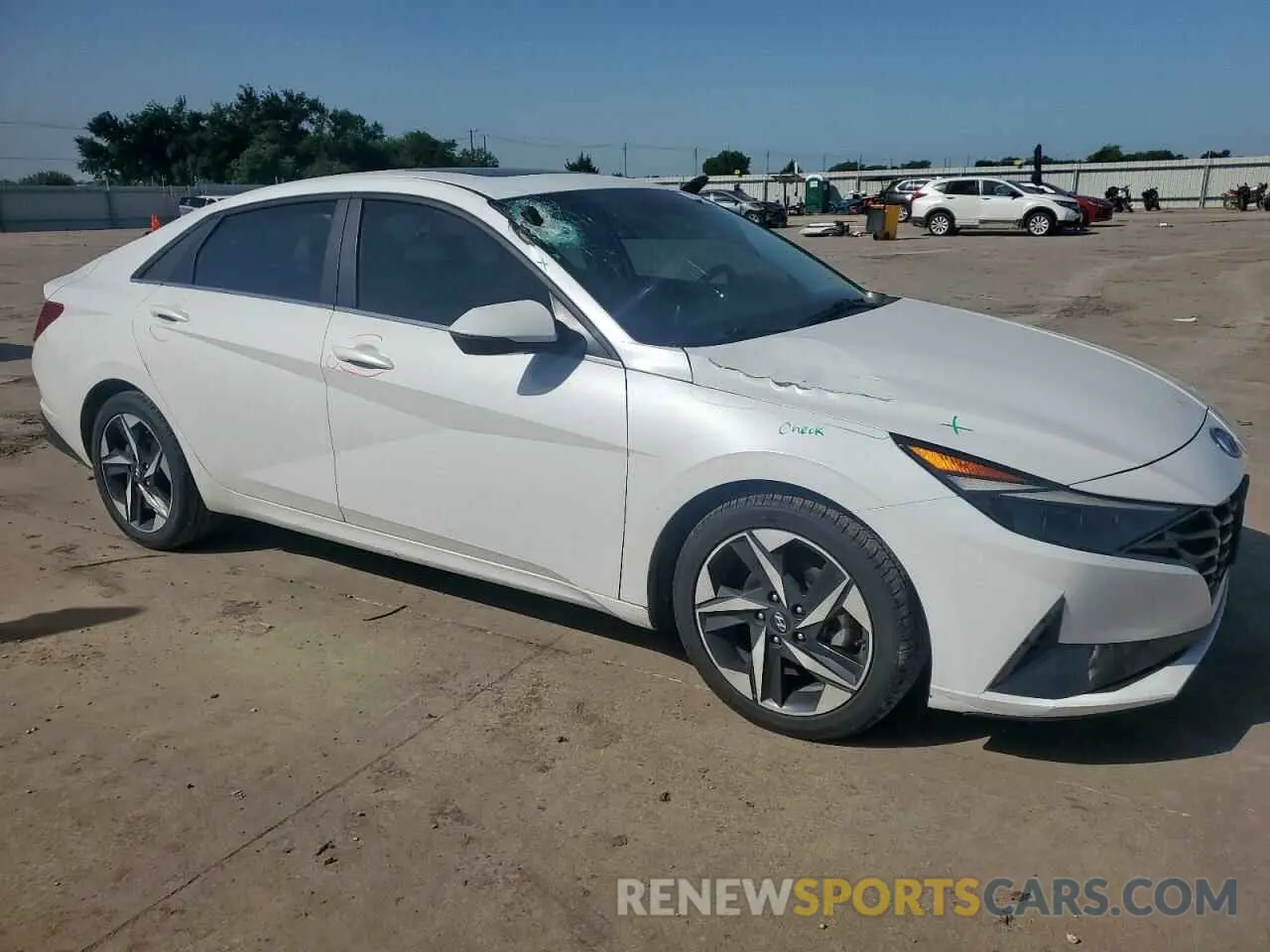 4 Photograph of a damaged car 5NPLP4AG3MH019159 HYUNDAI ELANTRA 2021