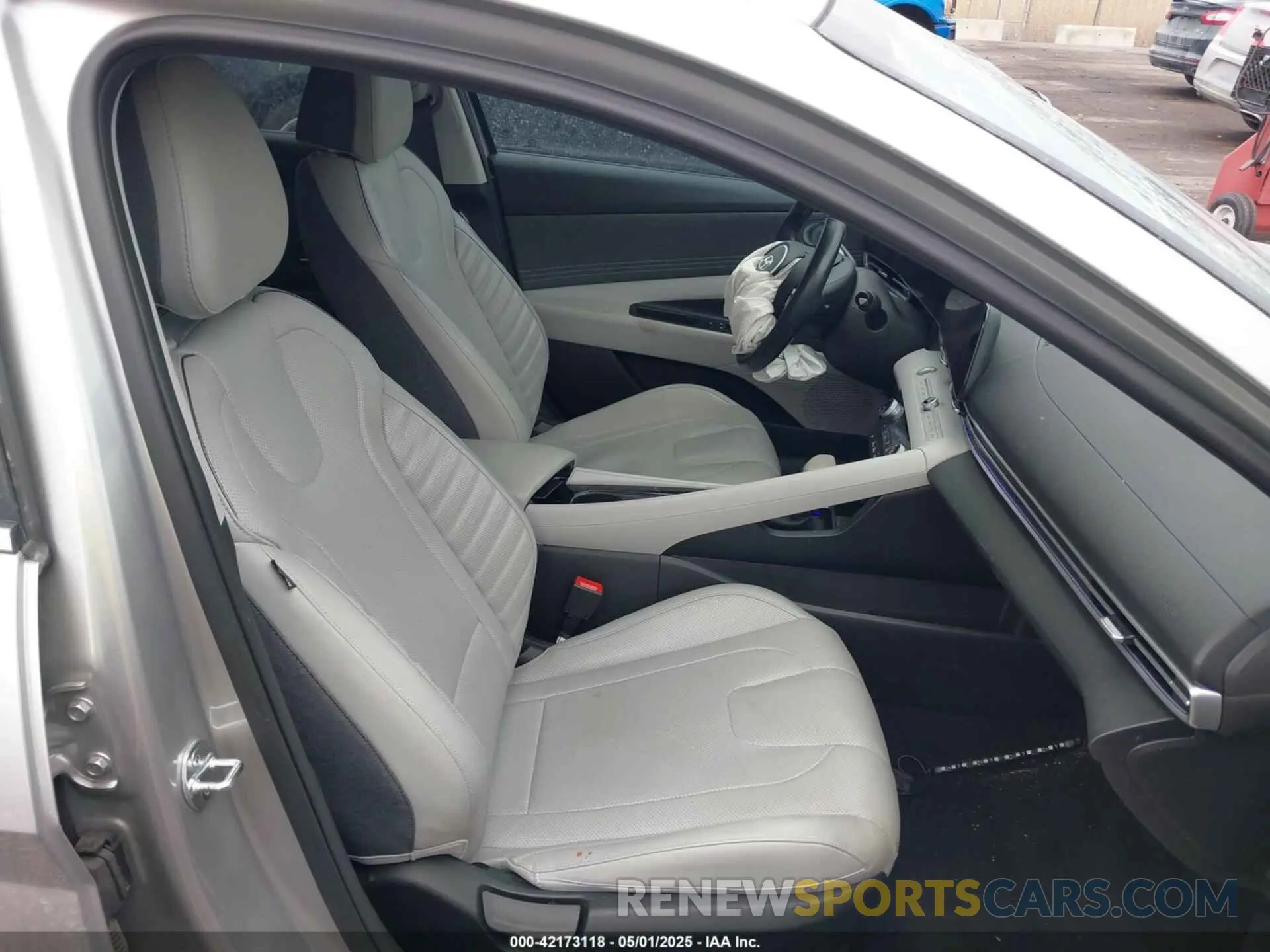 5 Photograph of a damaged car 5NPLP4AG6MH035422 HYUNDAI ELANTRA 2021