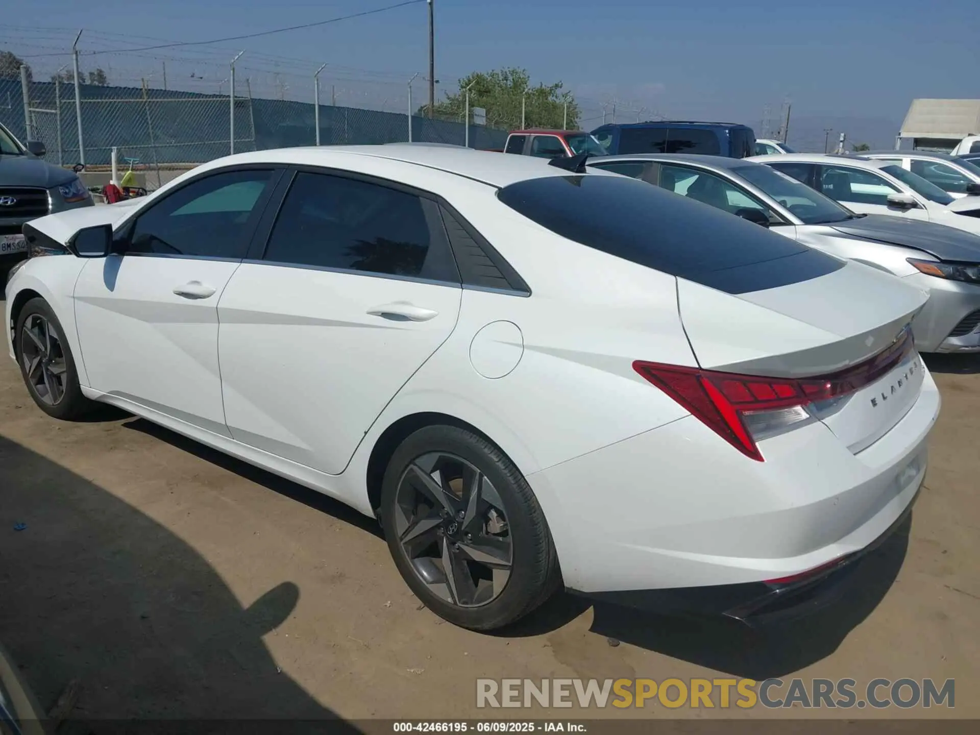 3 Photograph of a damaged car 5NPLP4AG9MH012913 HYUNDAI ELANTRA 2021