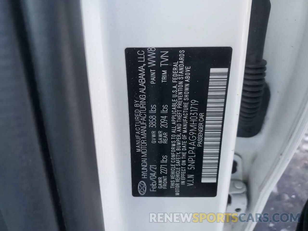 12 Photograph of a damaged car 5NPLP4AG9MH031719 HYUNDAI ELANTRA 2021
