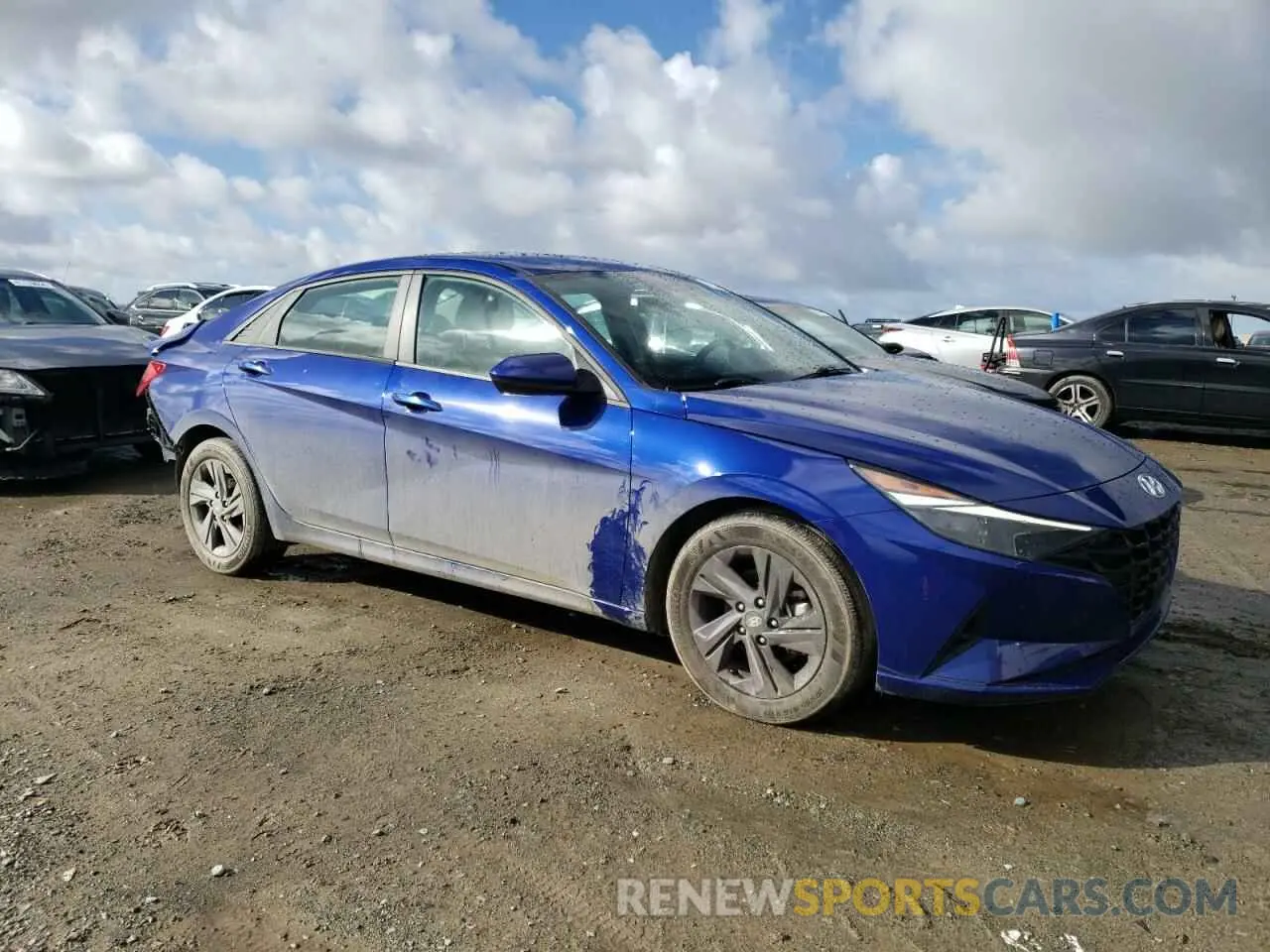 4 Photograph of a damaged car 5NPLS4AG2MH005963 HYUNDAI ELANTRA 2021