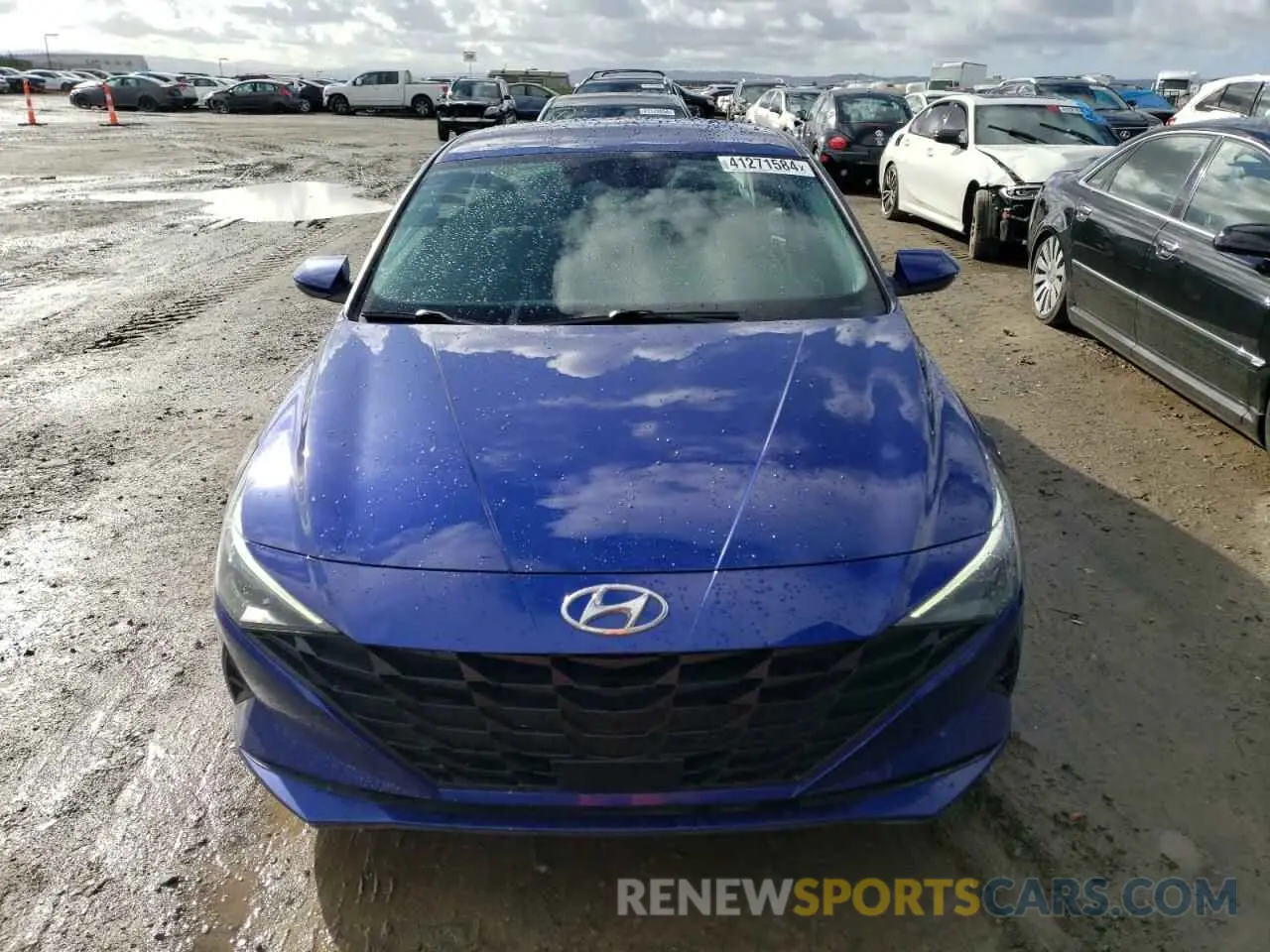 5 Photograph of a damaged car 5NPLS4AG2MH005963 HYUNDAI ELANTRA 2021