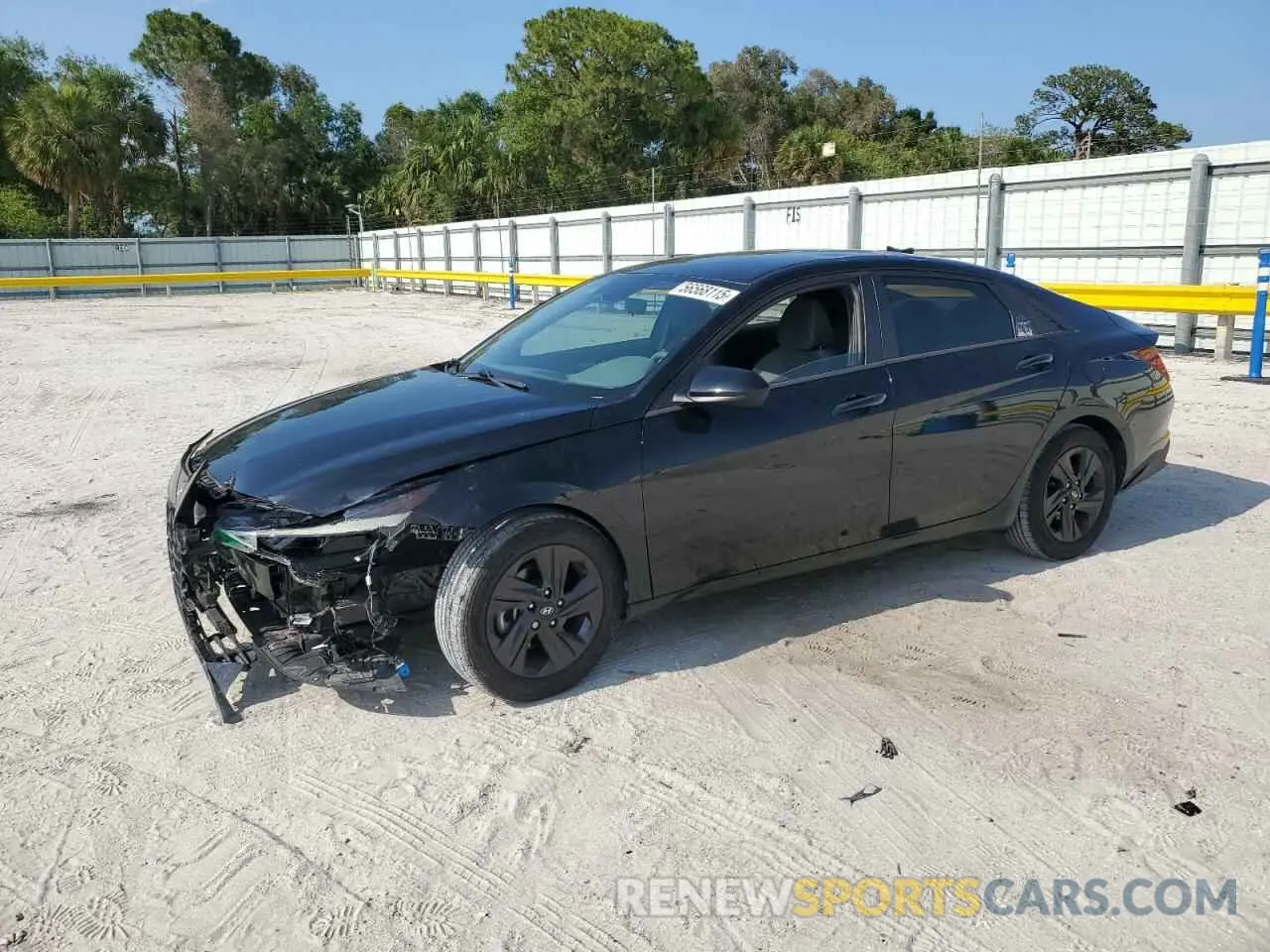 1 Photograph of a damaged car 5NPLS4AG2MH028174 HYUNDAI ELANTRA 2021