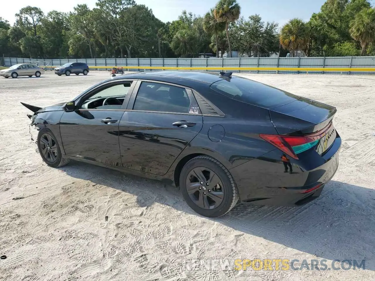 2 Photograph of a damaged car 5NPLS4AG2MH028174 HYUNDAI ELANTRA 2021