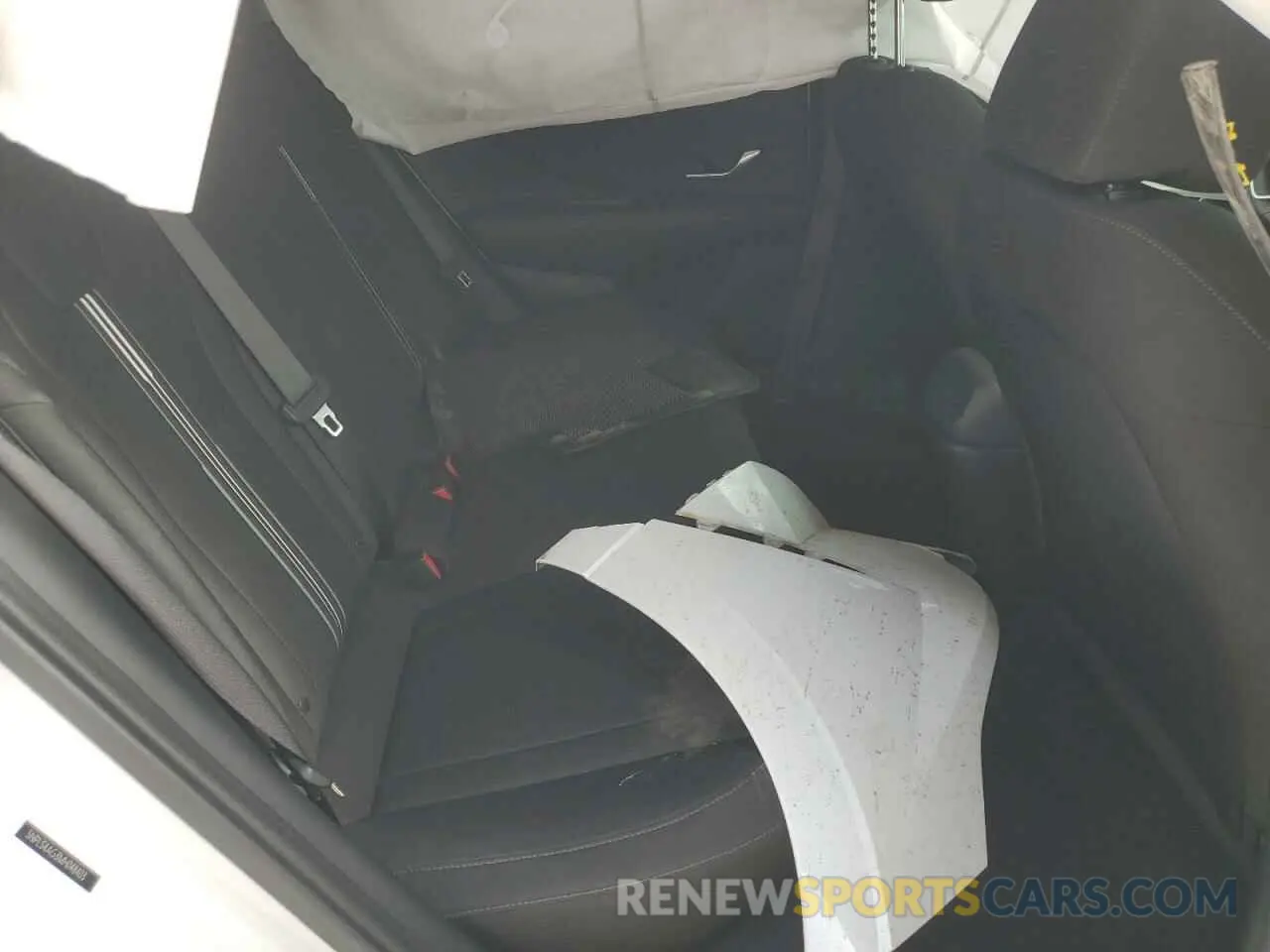 10 Photograph of a damaged car 5NPLS4AG3MH048403 HYUNDAI ELANTRA 2021