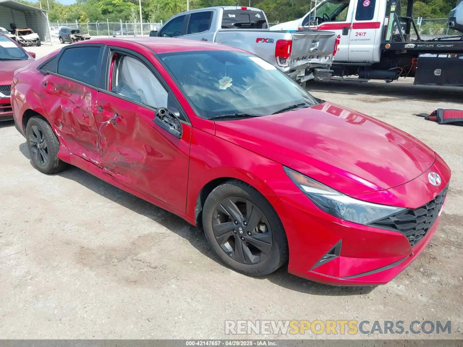 1 Photograph of a damaged car 5NPLS4AG3MH052015 HYUNDAI ELANTRA 2021