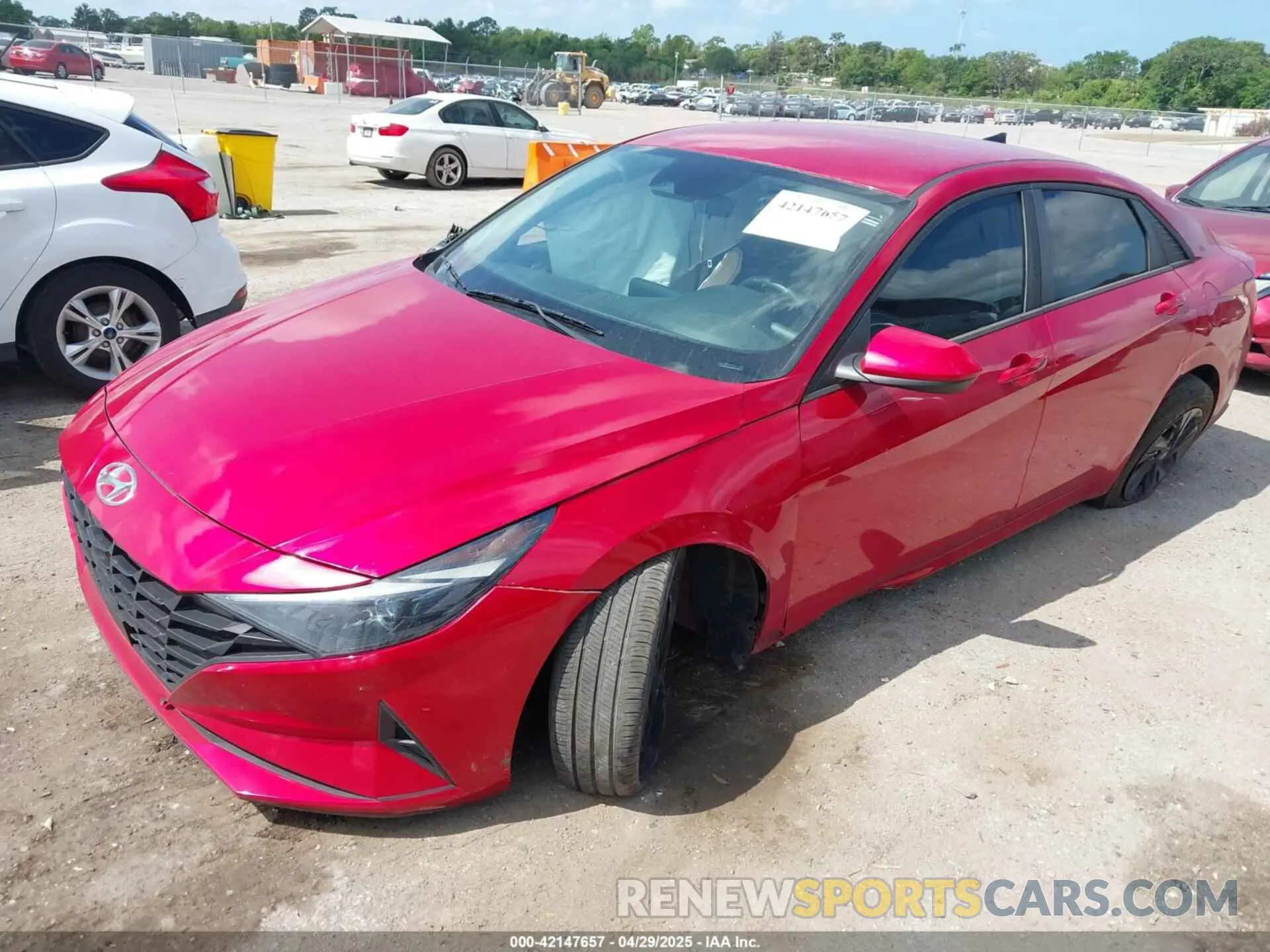 2 Photograph of a damaged car 5NPLS4AG3MH052015 HYUNDAI ELANTRA 2021