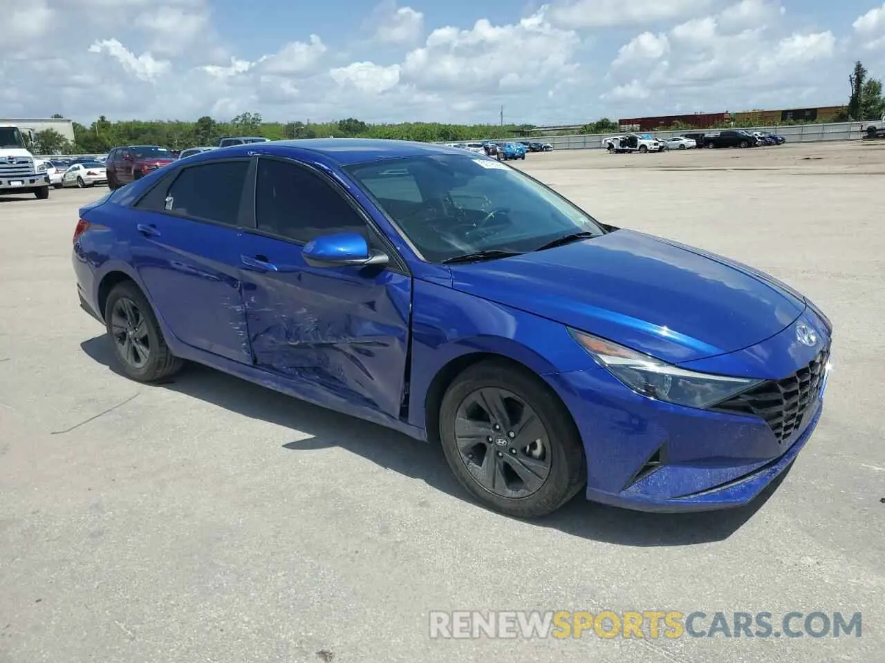4 Photograph of a damaged car 5NPLS4AG5MH017363 HYUNDAI ELANTRA 2021