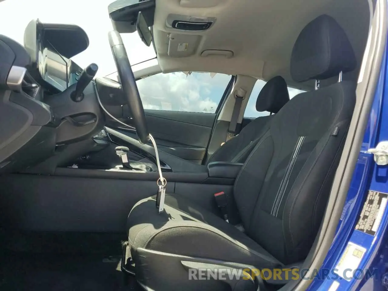 7 Photograph of a damaged car 5NPLS4AG5MH017363 HYUNDAI ELANTRA 2021