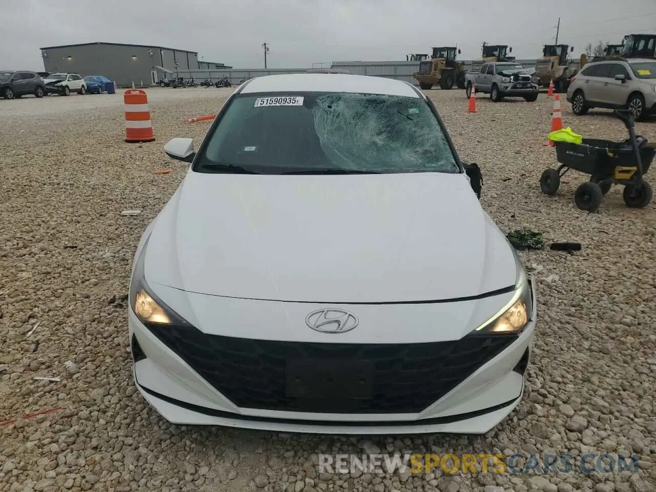 5 Photograph of a damaged car 5NPLS4AG5MH027343 HYUNDAI ELANTRA 2021