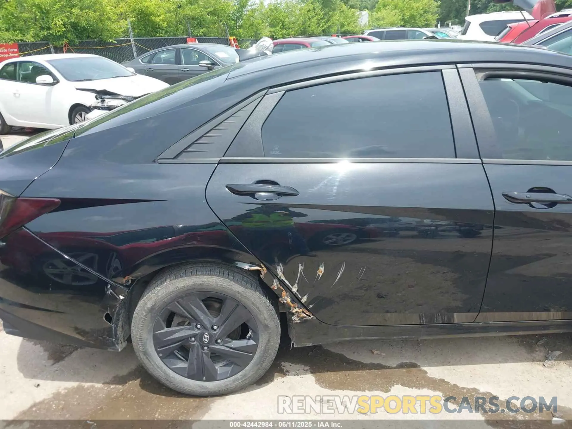 6 Photograph of a damaged car 5NPLS4AG5MH040514 HYUNDAI ELANTRA 2021