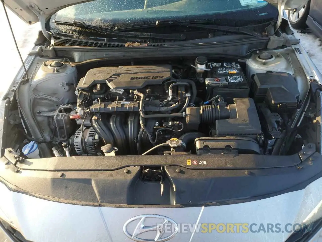 11 Photograph of a damaged car 5NPLS4AG6MH016738 HYUNDAI ELANTRA 2021
