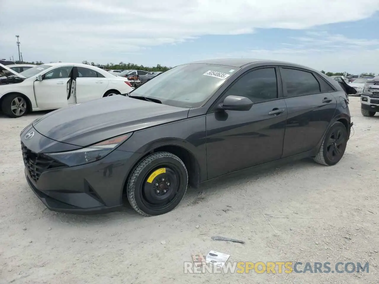 1 Photograph of a damaged car 5NPLS4AG6MH022104 HYUNDAI ELANTRA 2021