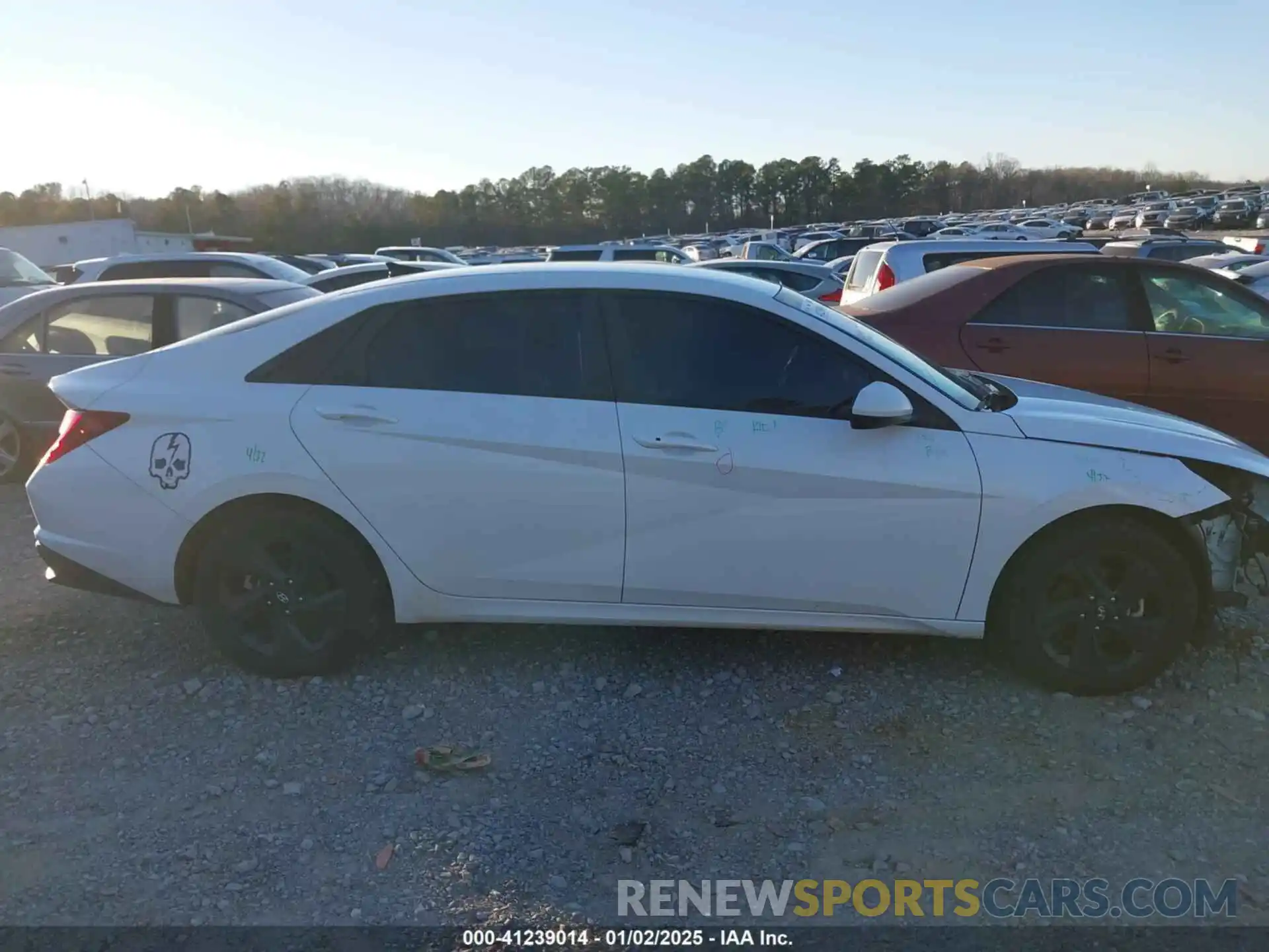 13 Photograph of a damaged car 5NPLS4AG7MH003495 HYUNDAI ELANTRA 2021