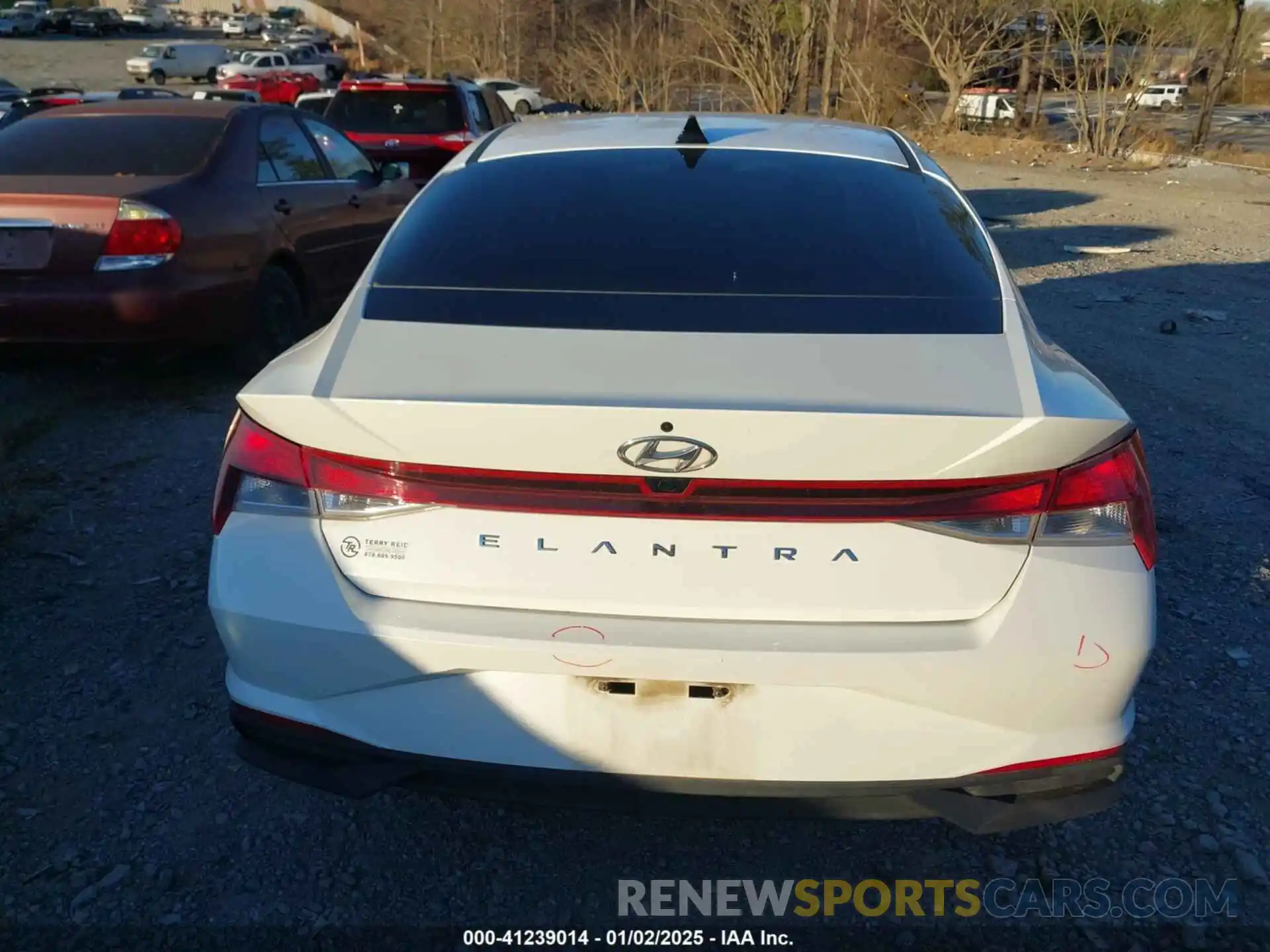 16 Photograph of a damaged car 5NPLS4AG7MH003495 HYUNDAI ELANTRA 2021