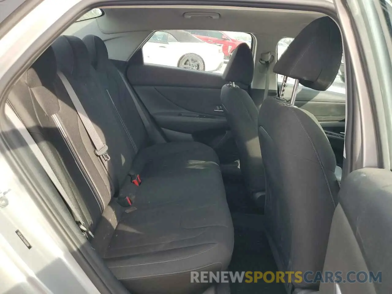 10 Photograph of a damaged car 5NPLS4AG7MH009104 HYUNDAI ELANTRA 2021