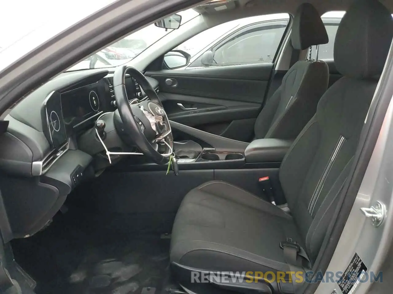 7 Photograph of a damaged car 5NPLS4AG7MH009104 HYUNDAI ELANTRA 2021