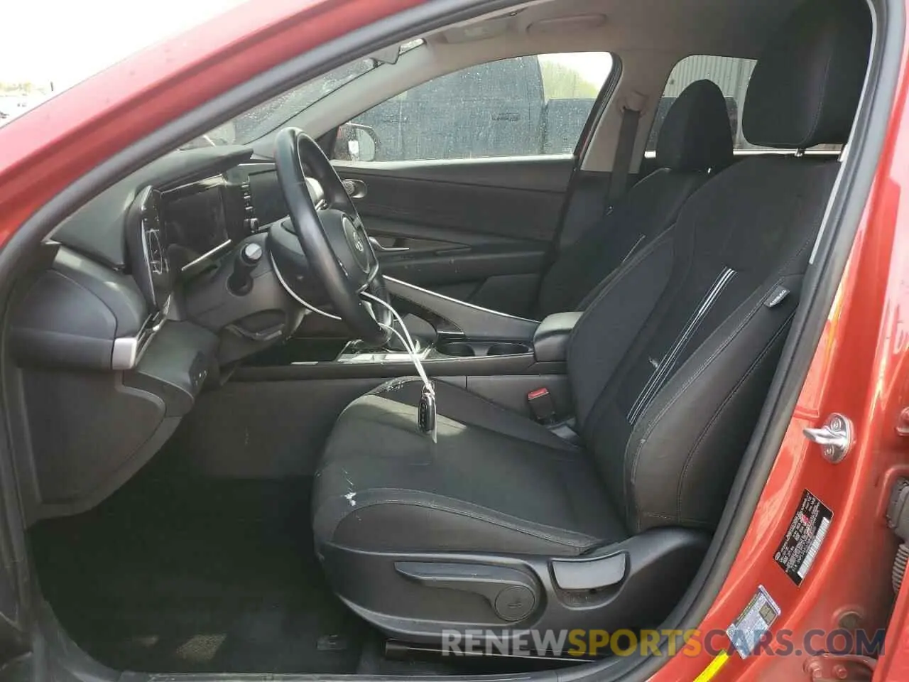 7 Photograph of a damaged car 5NPLS4AG7MH016800 HYUNDAI ELANTRA 2021