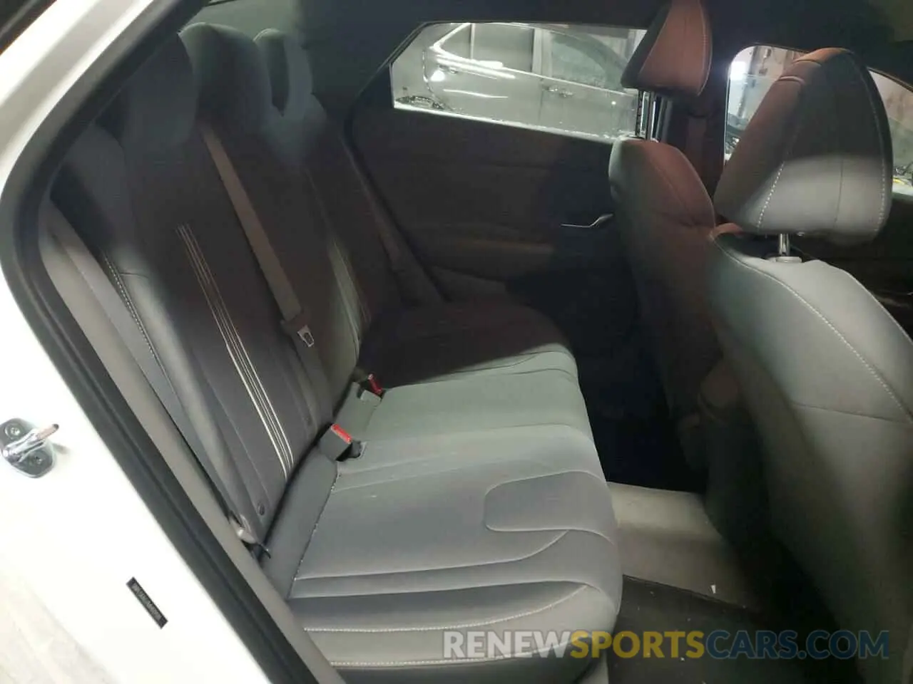 10 Photograph of a damaged car 5NPLS4AG7MH039591 HYUNDAI ELANTRA 2021