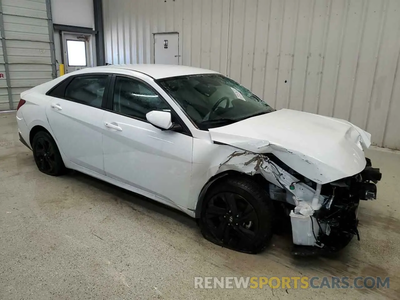 4 Photograph of a damaged car 5NPLS4AG8MH007488 HYUNDAI ELANTRA 2021