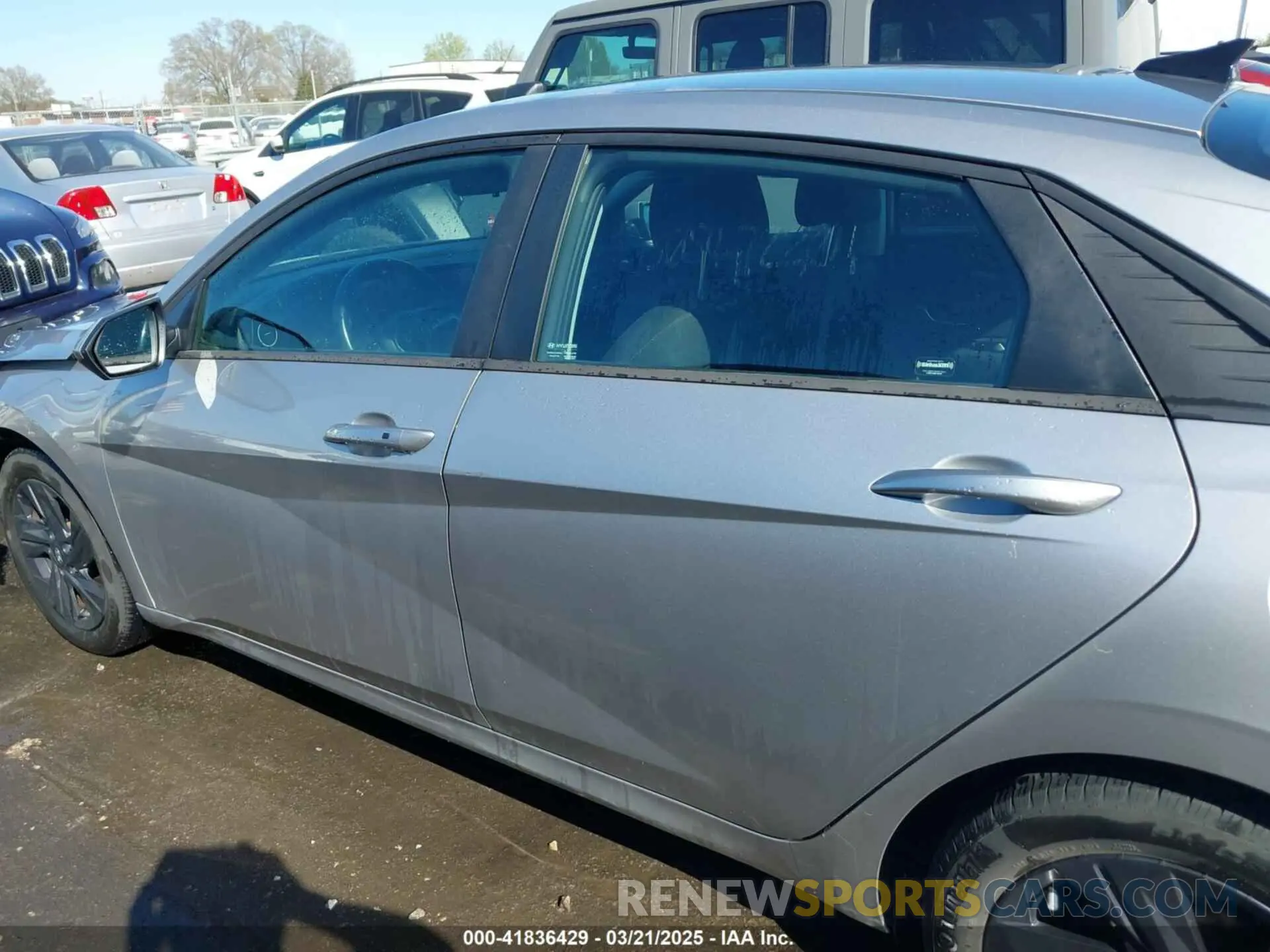 14 Photograph of a damaged car 5NPLS4AG8MH034125 HYUNDAI ELANTRA 2021